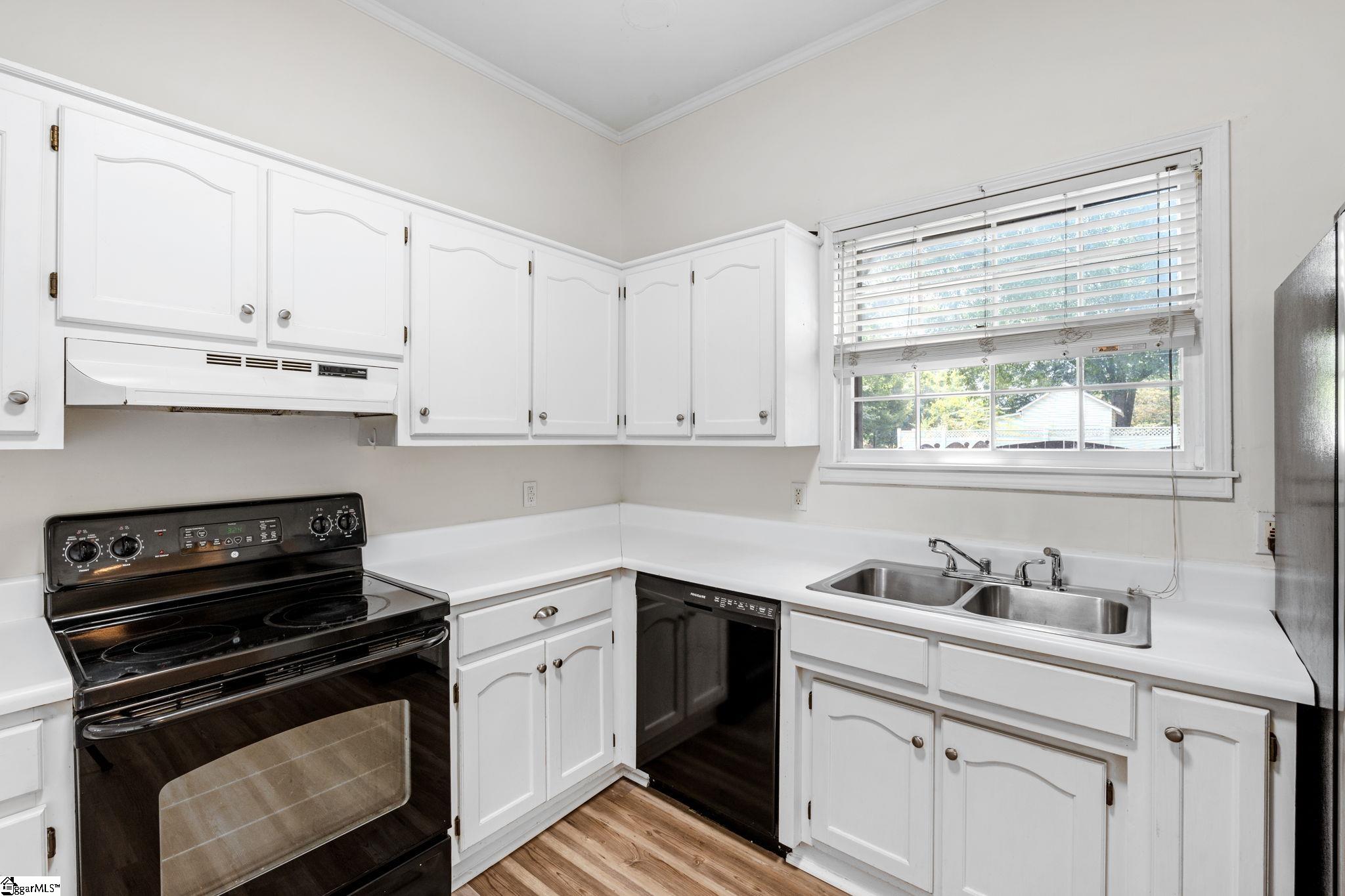 41 Allen Street Greenville, SC 29605