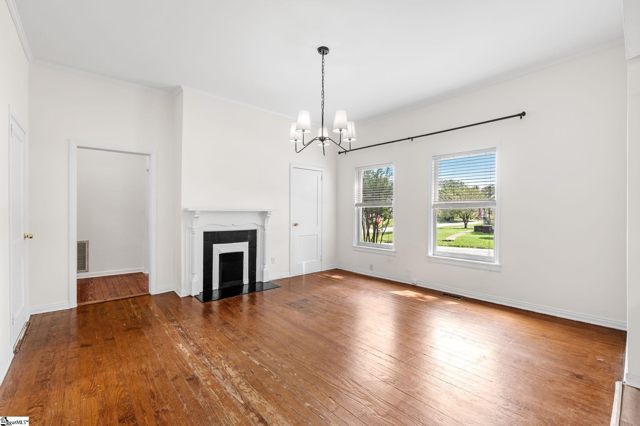 41 Allen Street Greenville, SC 29605