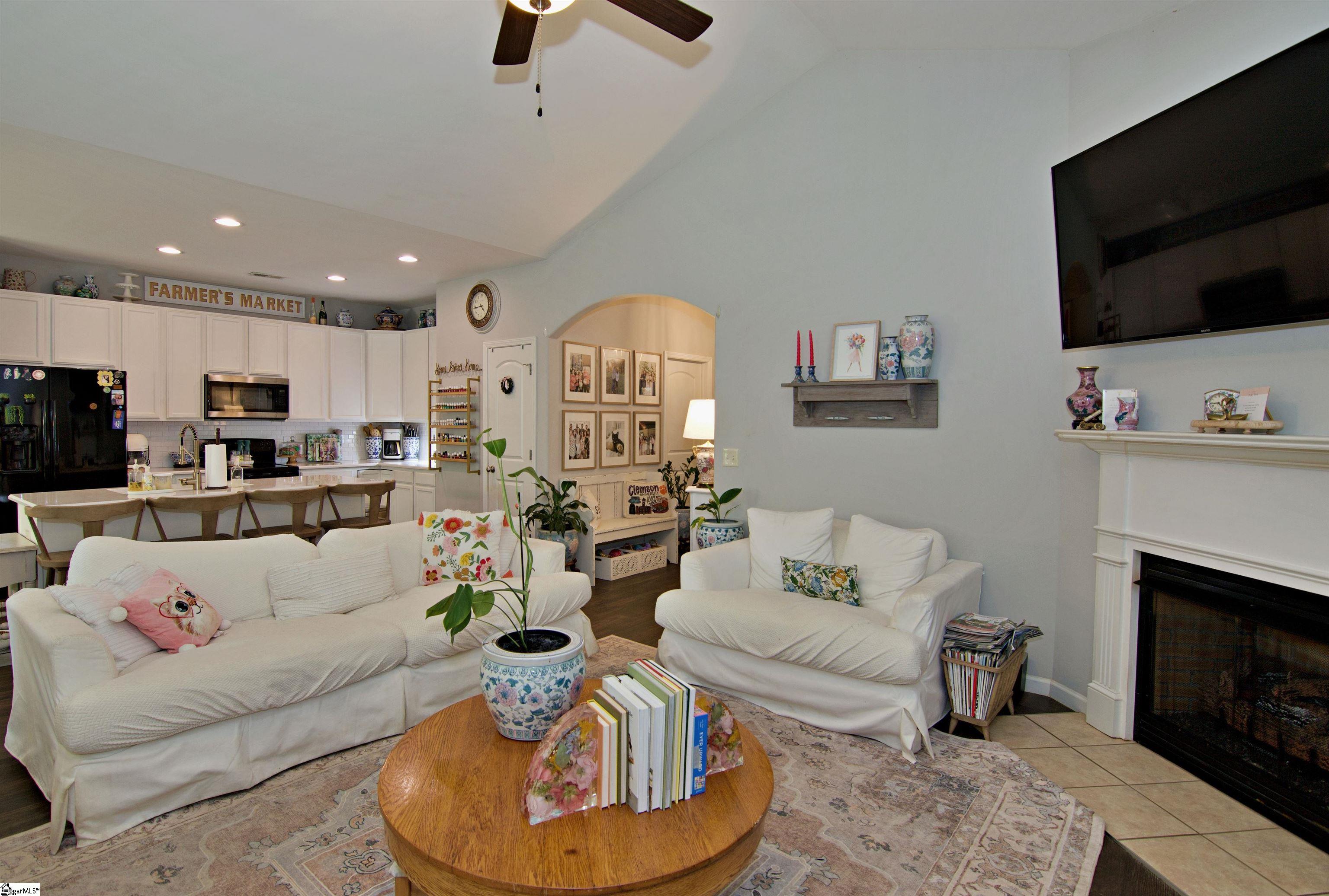 217 N Stonegate Drive Seneca, SC 29678