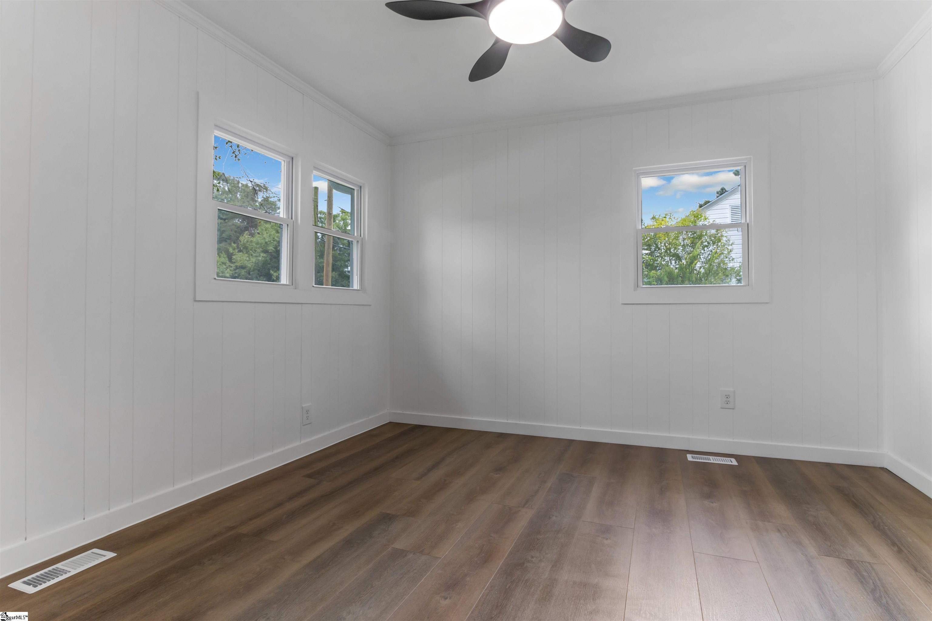 207 South Carolina Avenue Spartanburg, SC 29306