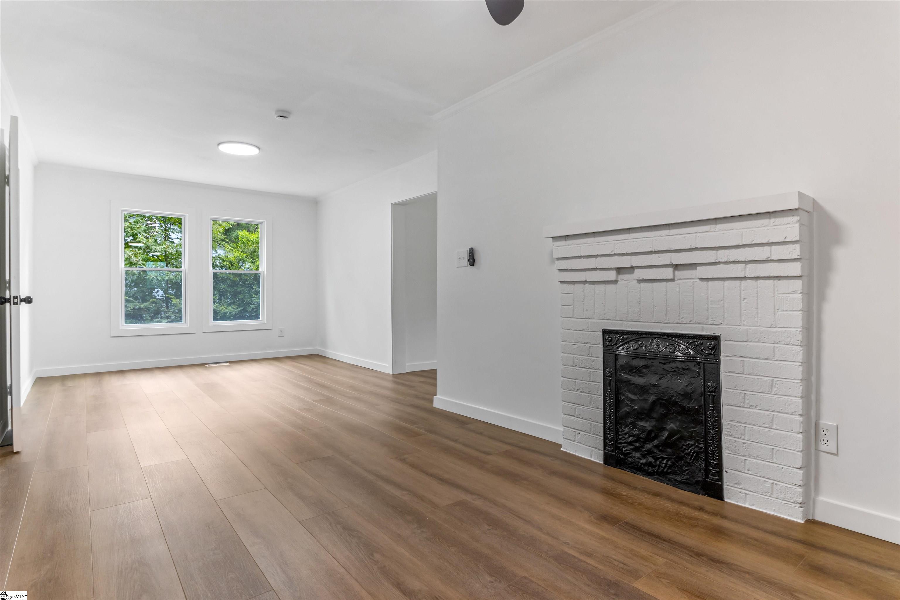 207 South Carolina Avenue Spartanburg, SC 29306