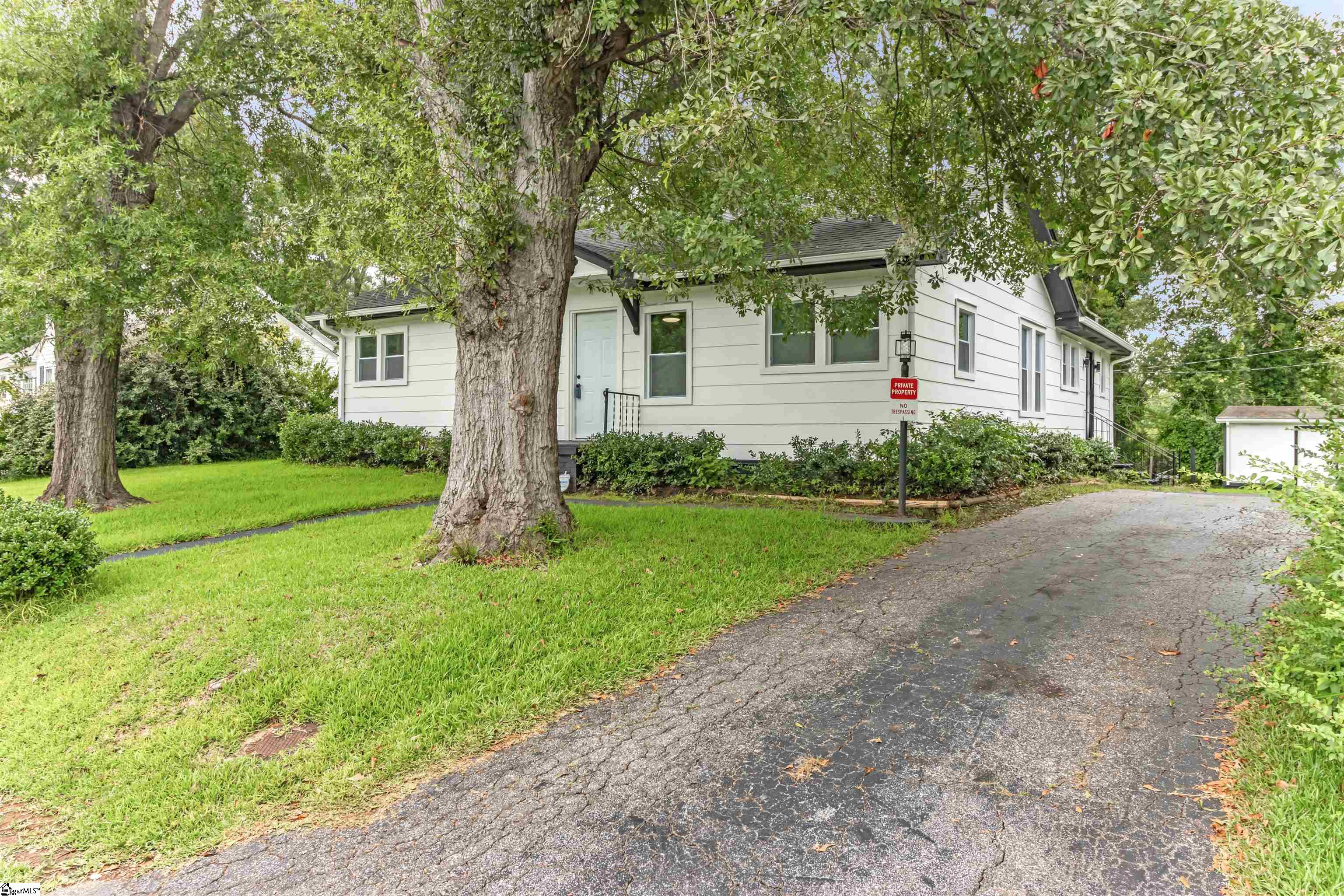 207 South Carolina Avenue Spartanburg, SC 29306