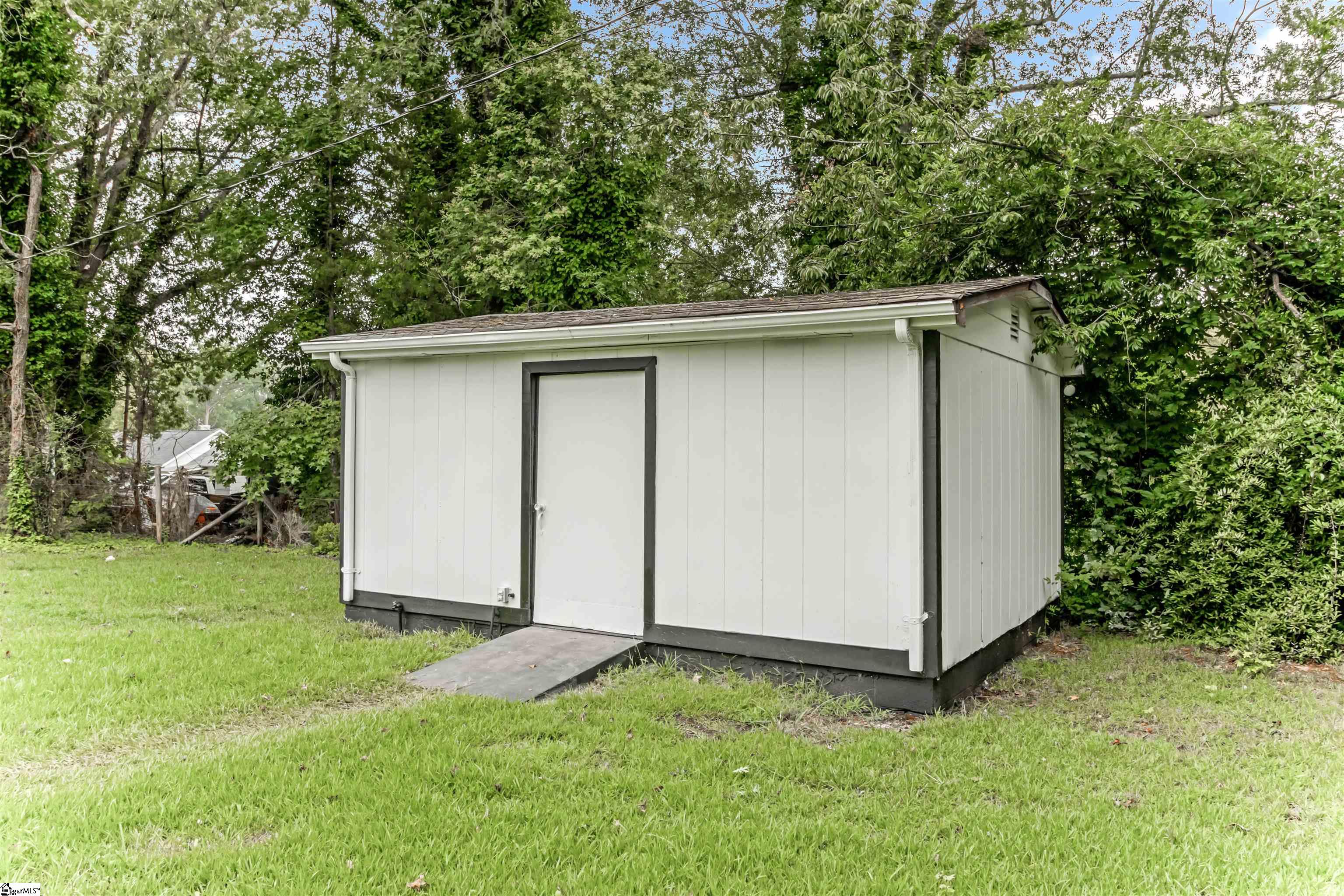 207 South Carolina Avenue Spartanburg, SC 29306