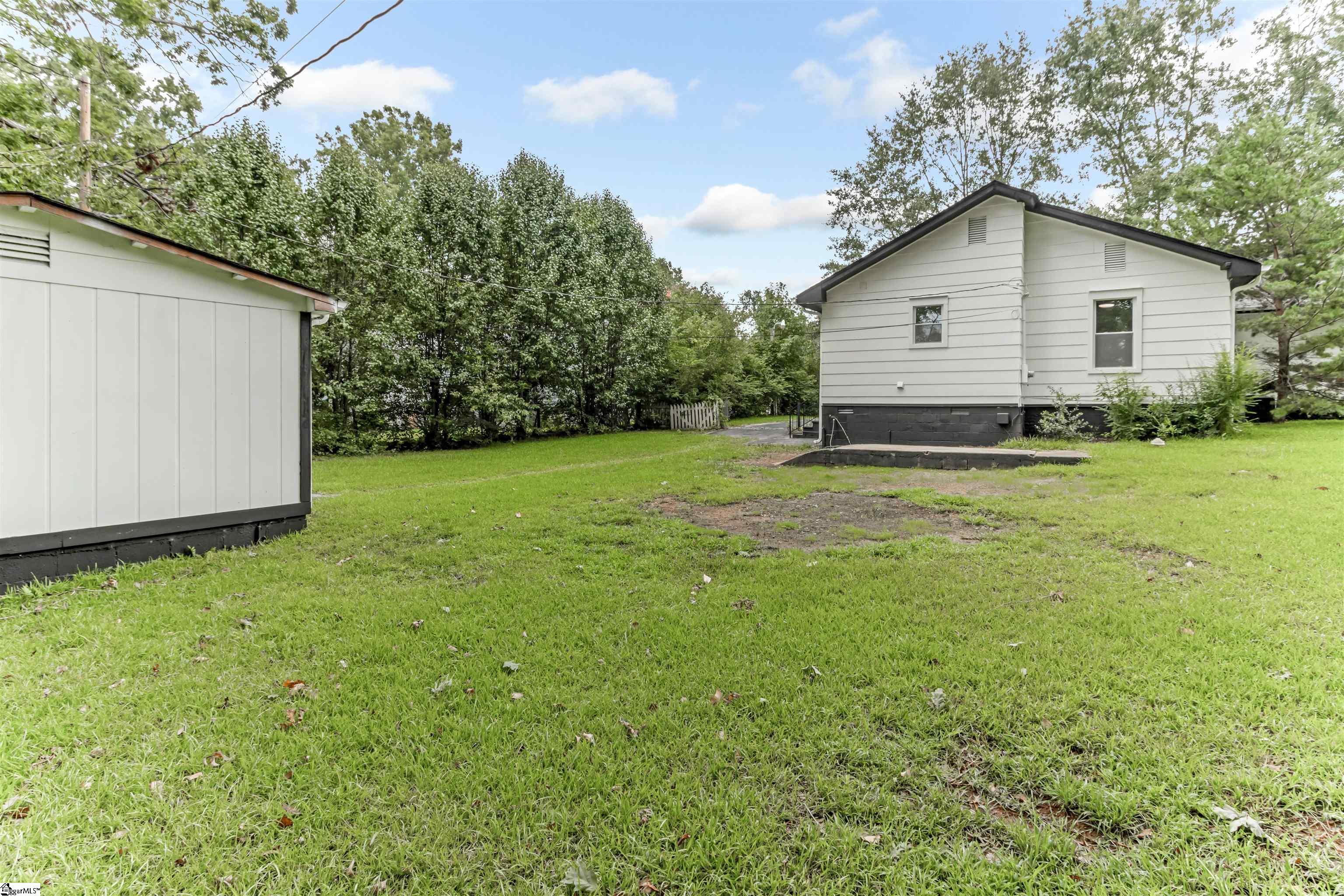207 South Carolina Avenue Spartanburg, SC 29306