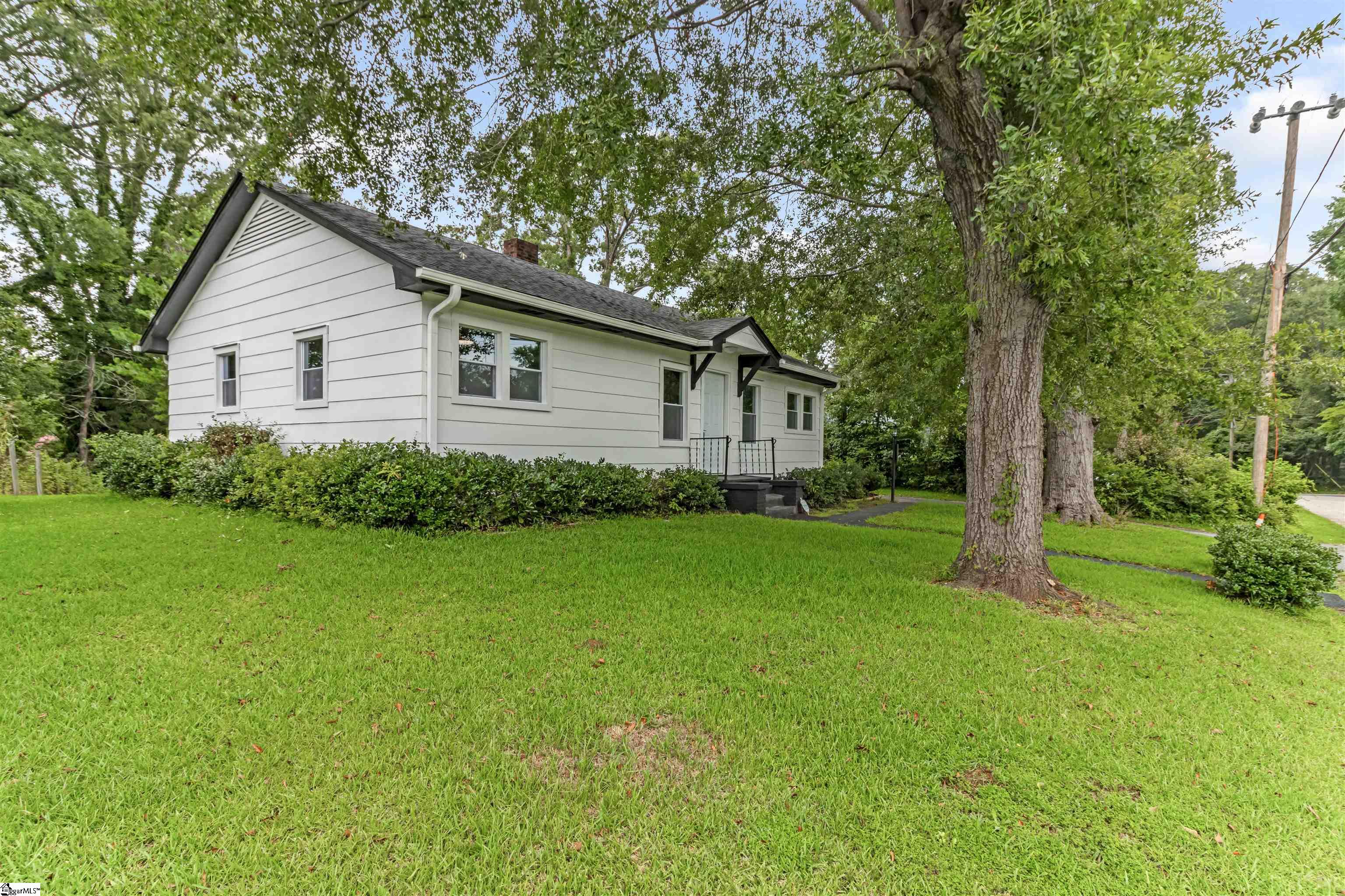 207 South Carolina Avenue Spartanburg, SC 29306