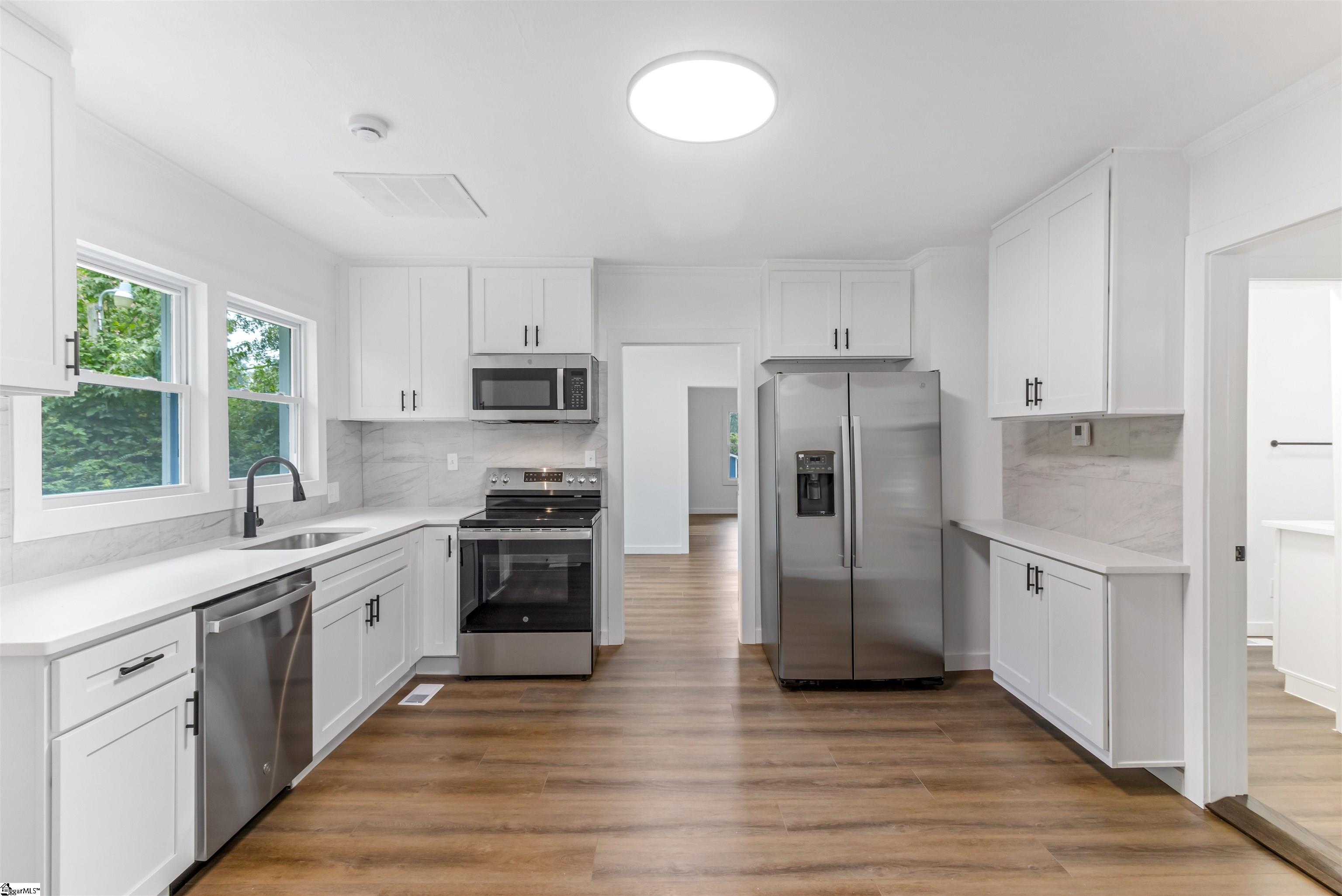 207 South Carolina Avenue Spartanburg, SC 29306