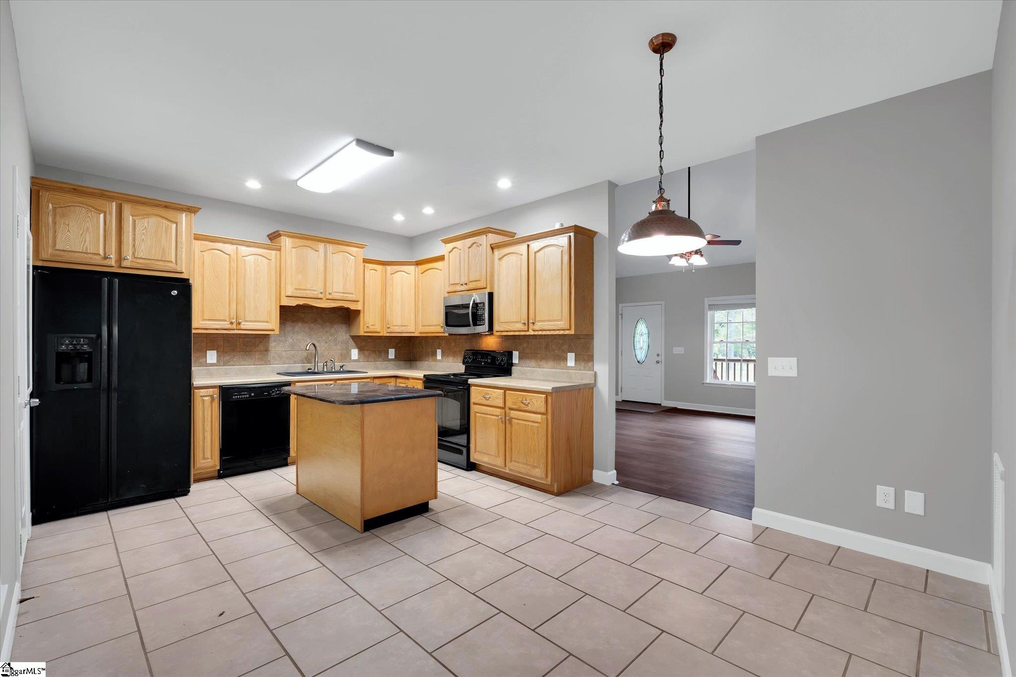 200 Cecil Drive Liberty, SC 29657