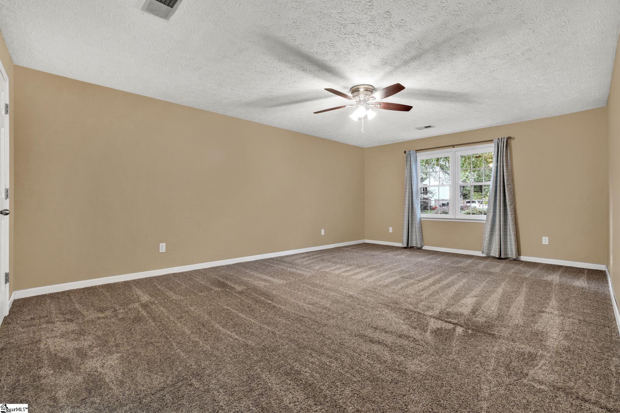 215 E Shefford Street Greer, SC 29650