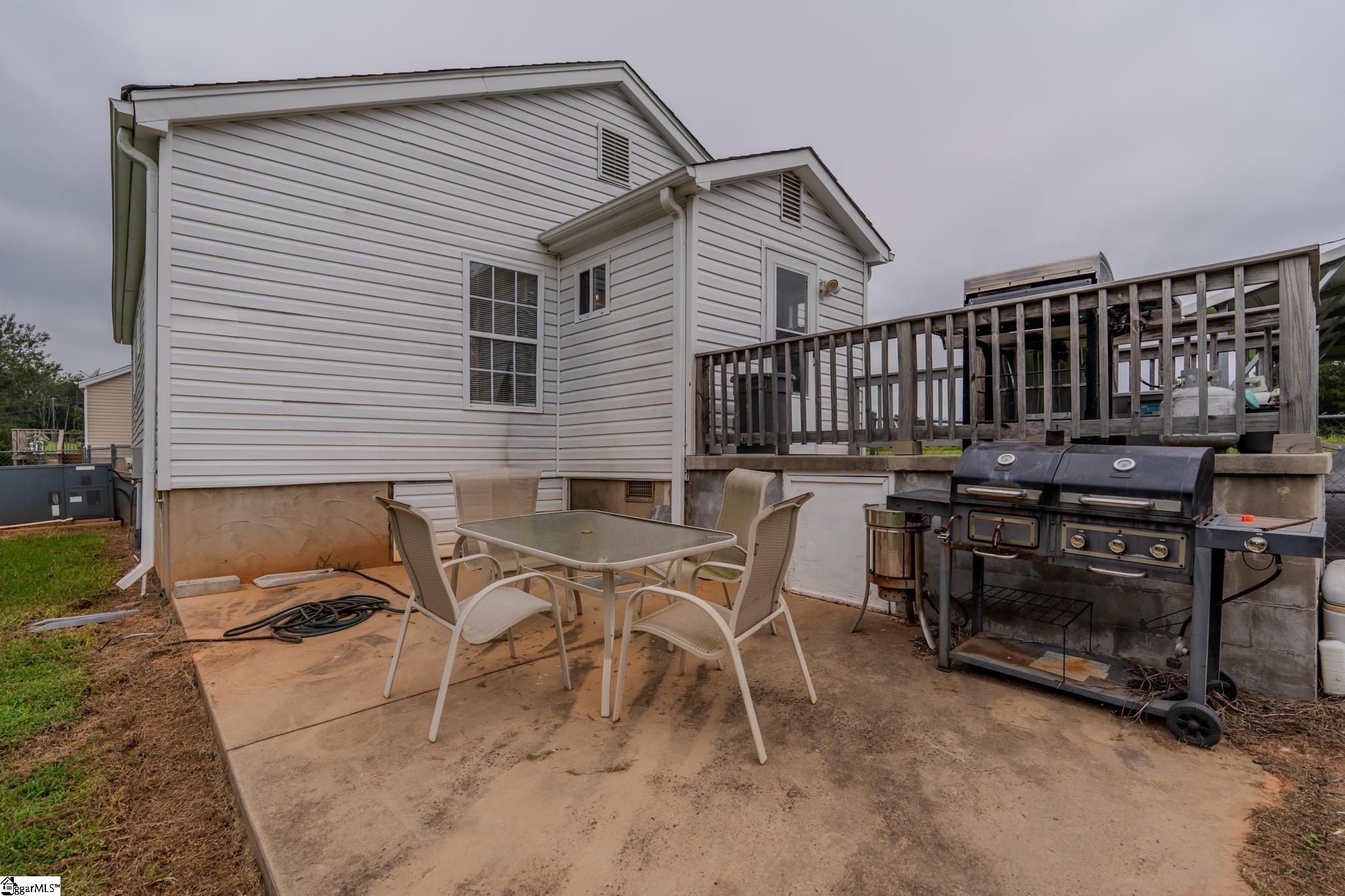 4641 Rainbow Lake Road Campobello, SC 29322