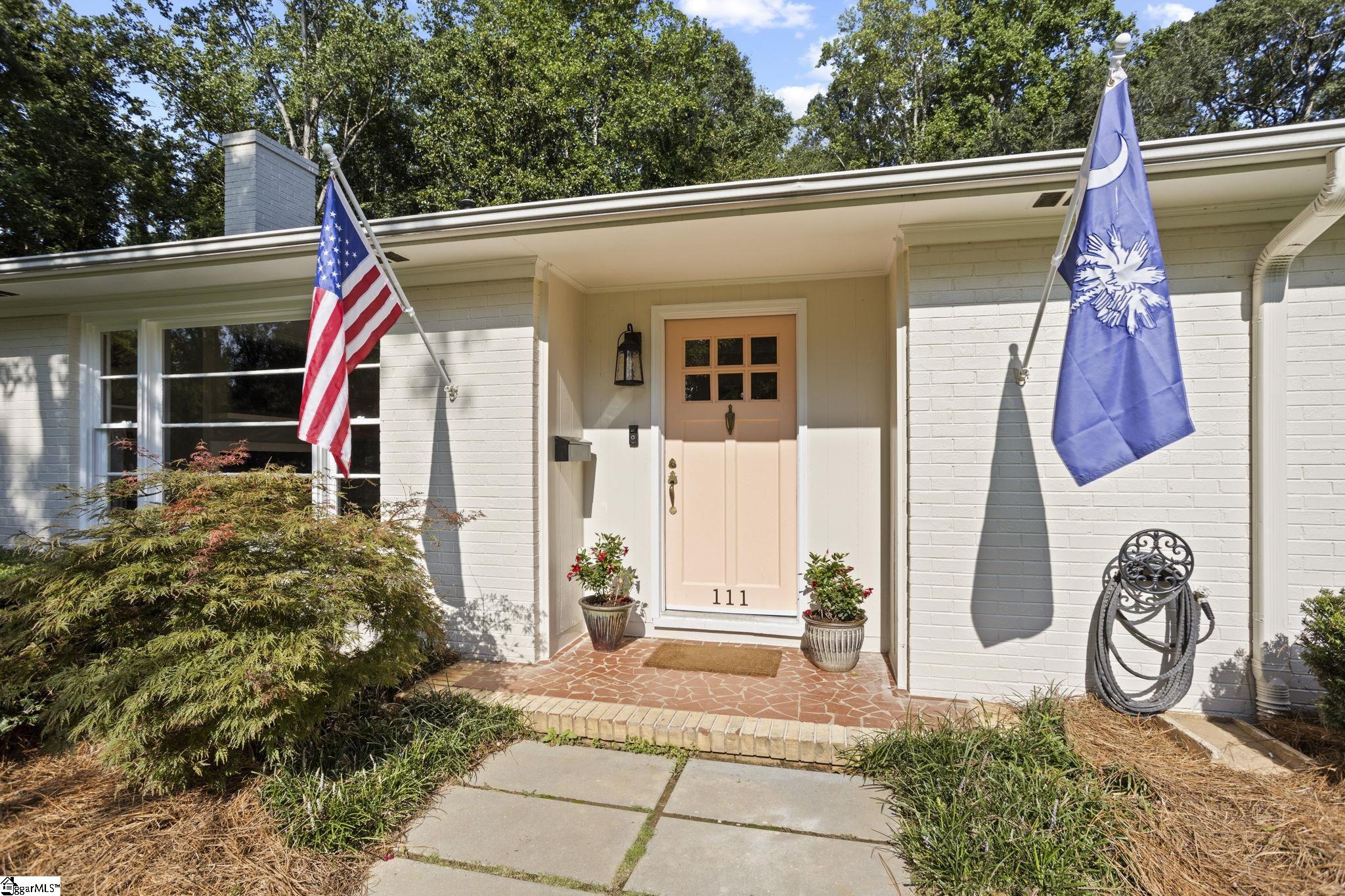 111 Greenbriar Road Spartanburg, SC 29302