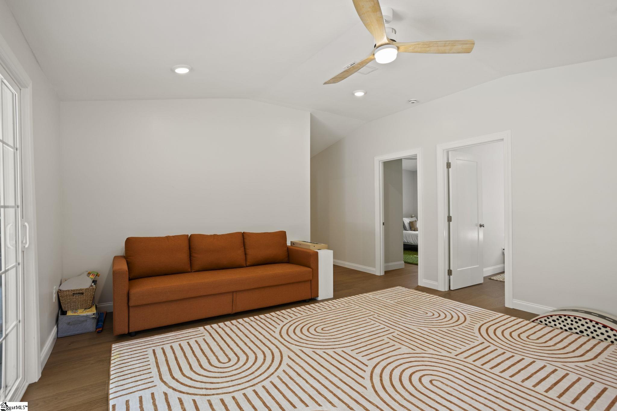 111 Greenbriar Road Spartanburg, SC 29302