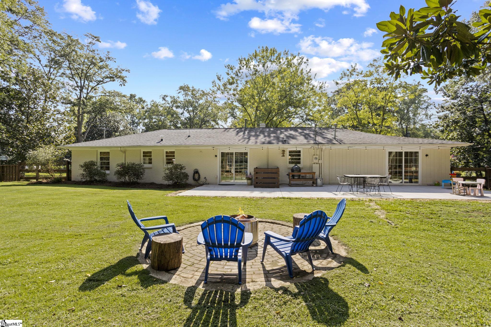 111 Greenbriar Road Spartanburg, SC 29302