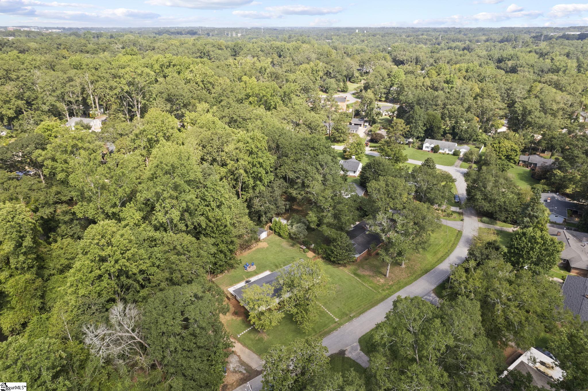 111 Greenbriar Road Spartanburg, SC 29302