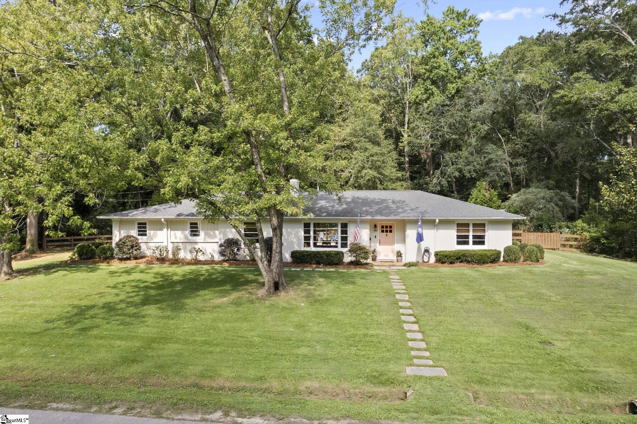 111 Greenbriar Road Spartanburg, SC 29302