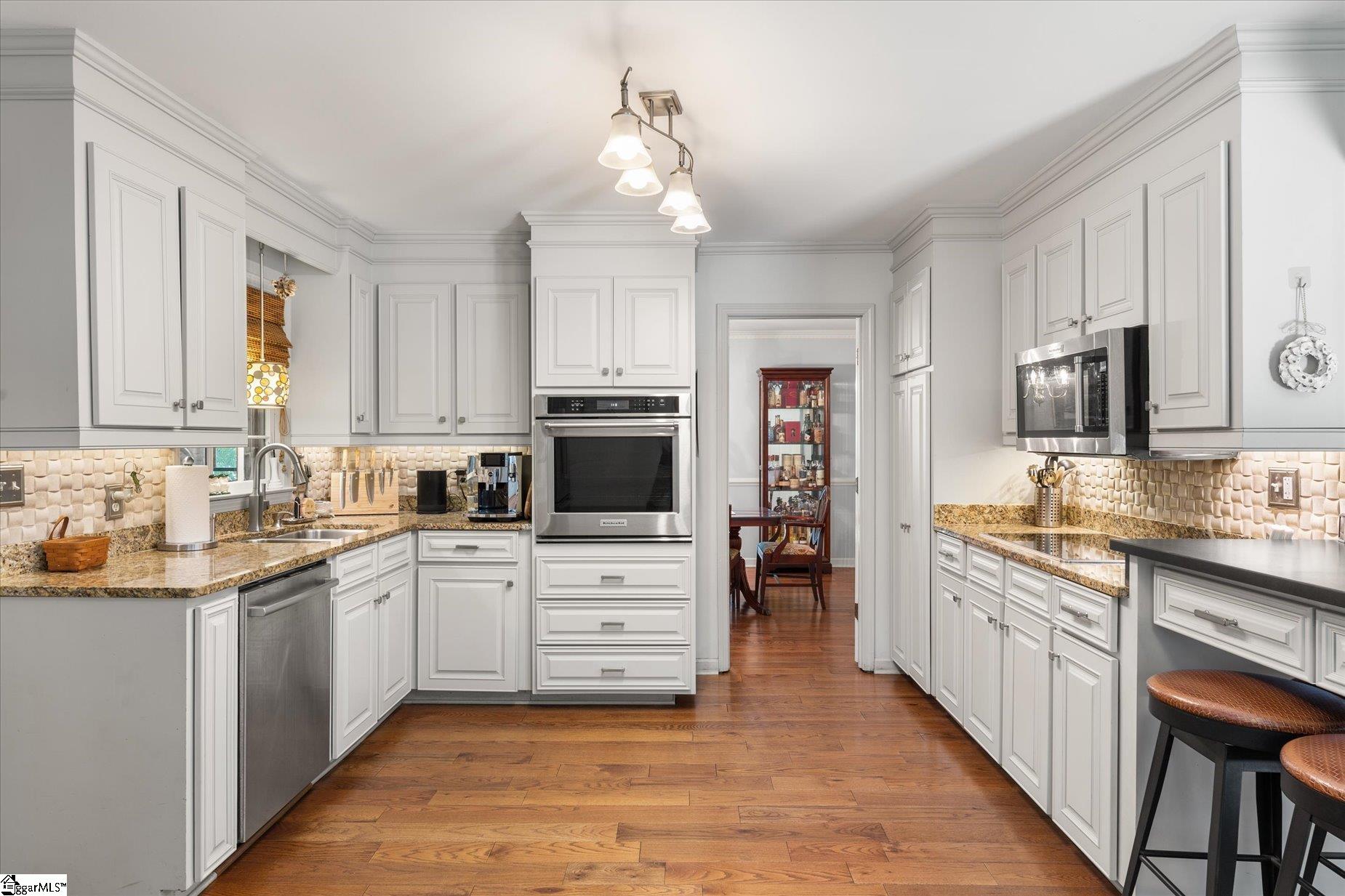 106 Creekwood Court Greenville, SC 29607