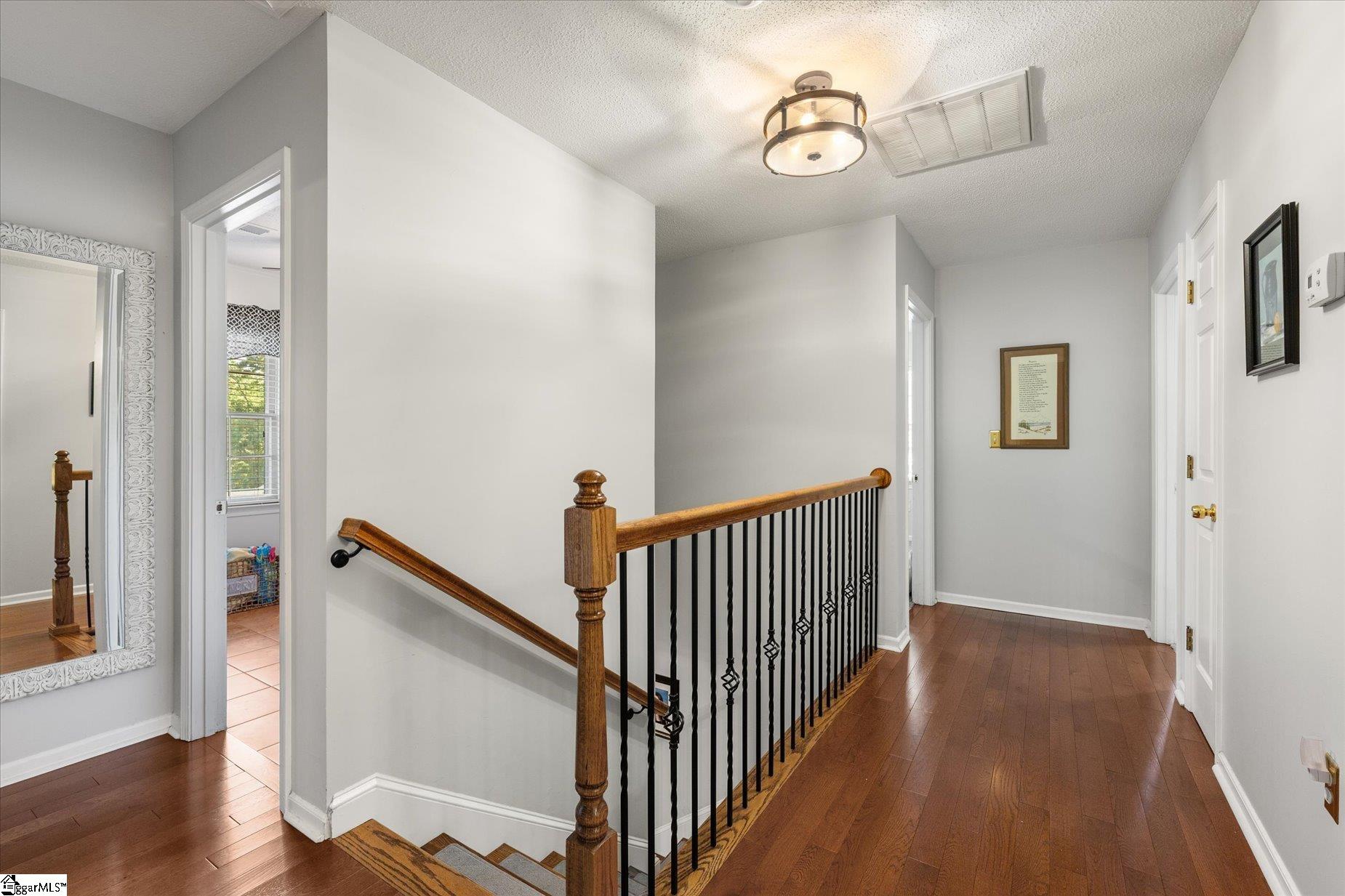 106 Creekwood Court Greenville, SC 29607