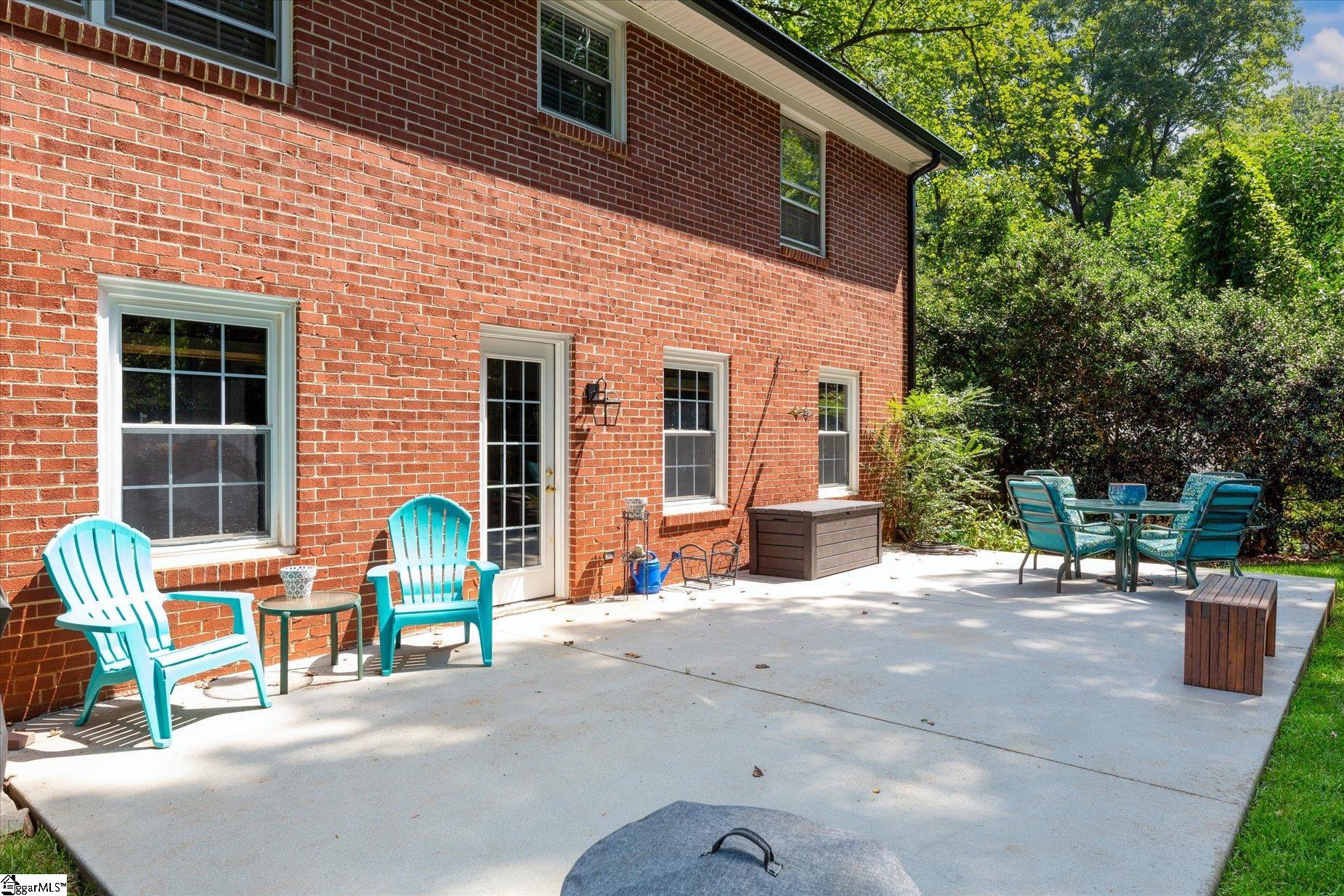 106 Creekwood Court Greenville, SC 29607