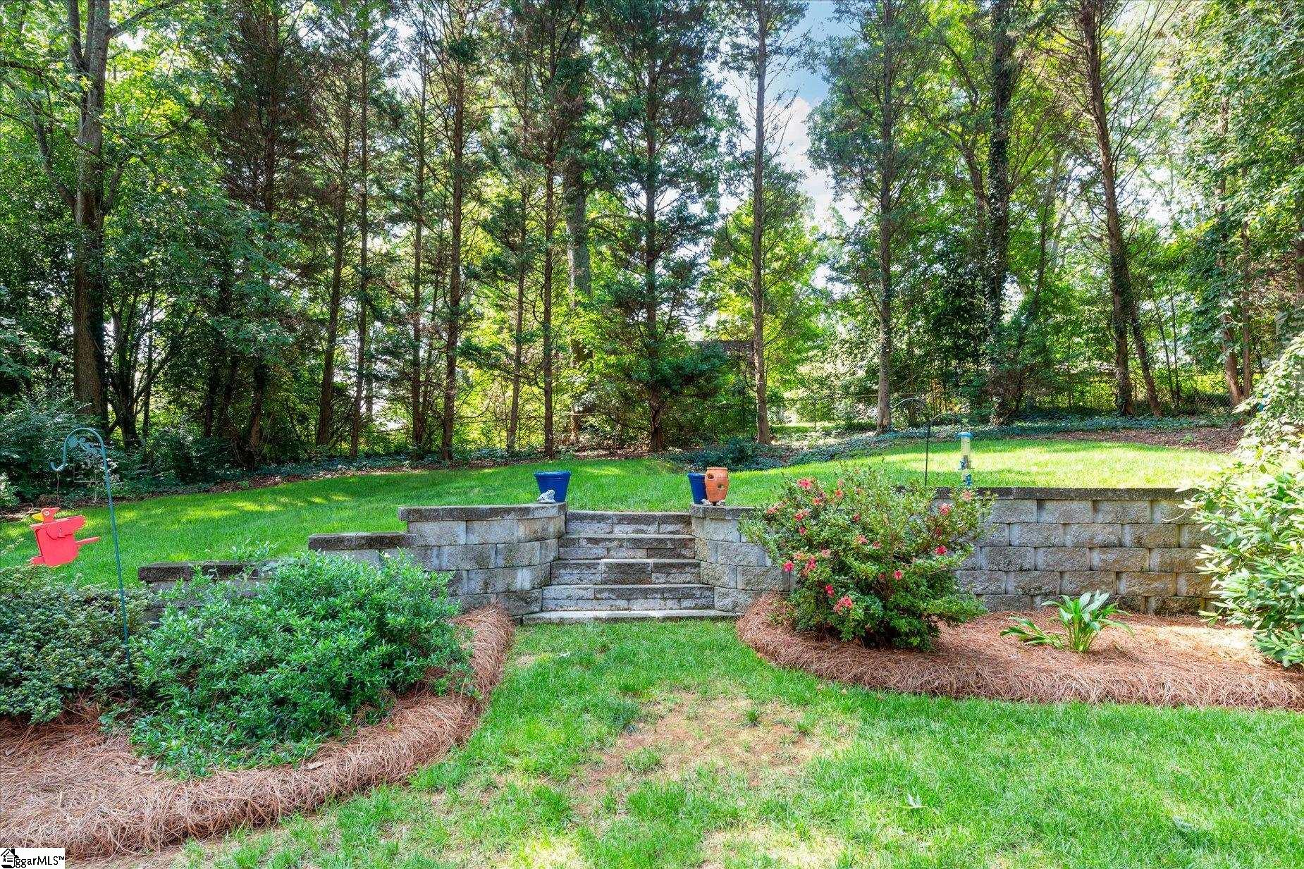 106 Creekwood Court Greenville, SC 29607