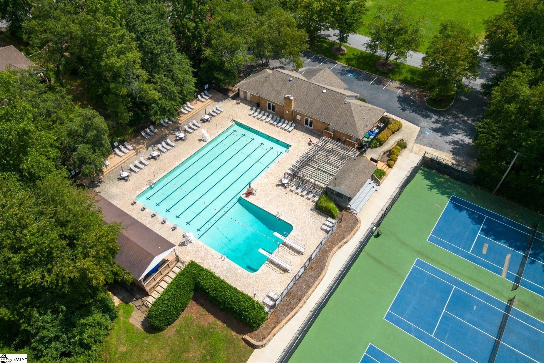 106 Creekwood Court Greenville, SC 29607