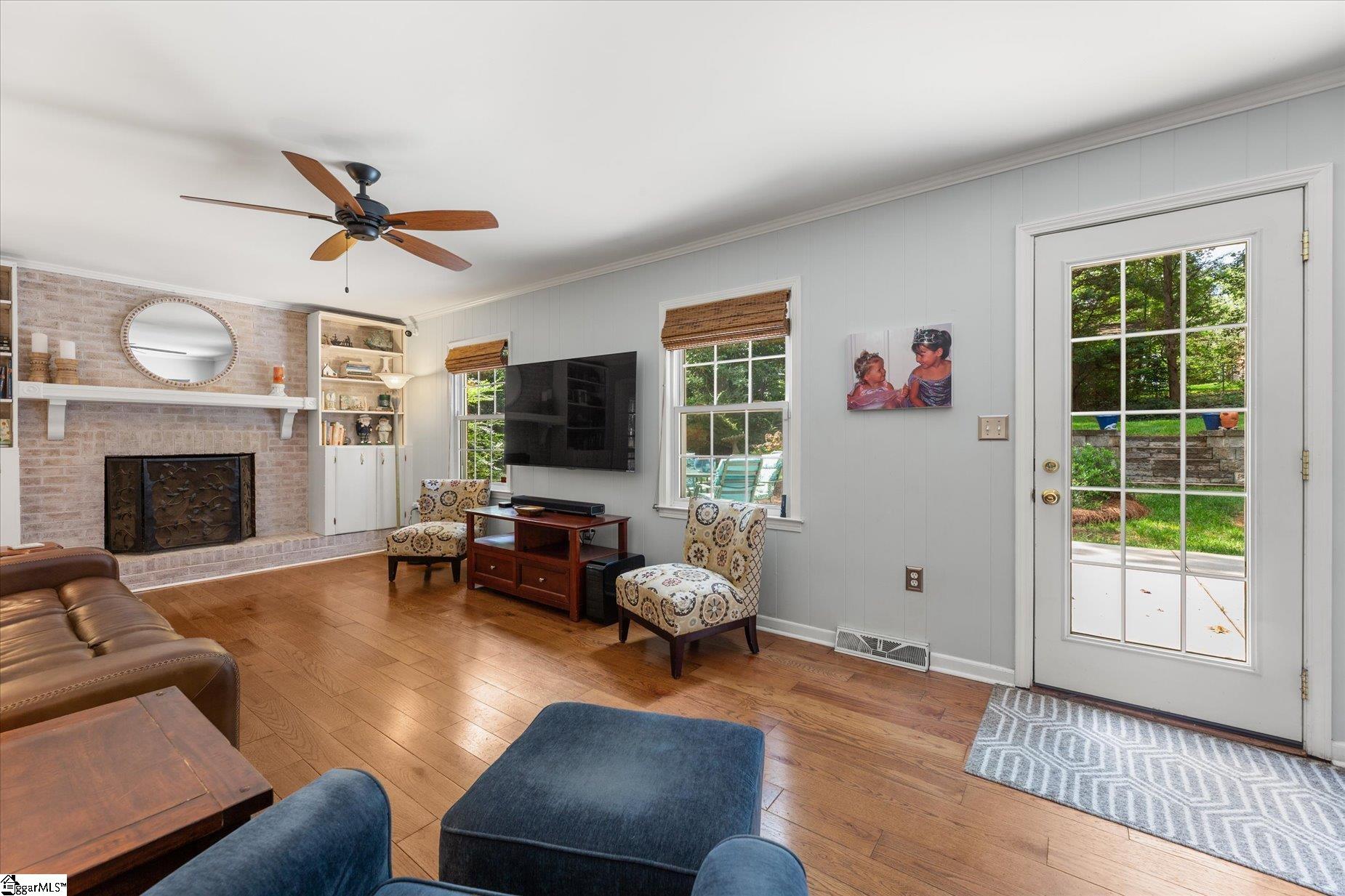 106 Creekwood Court Greenville, SC 29607