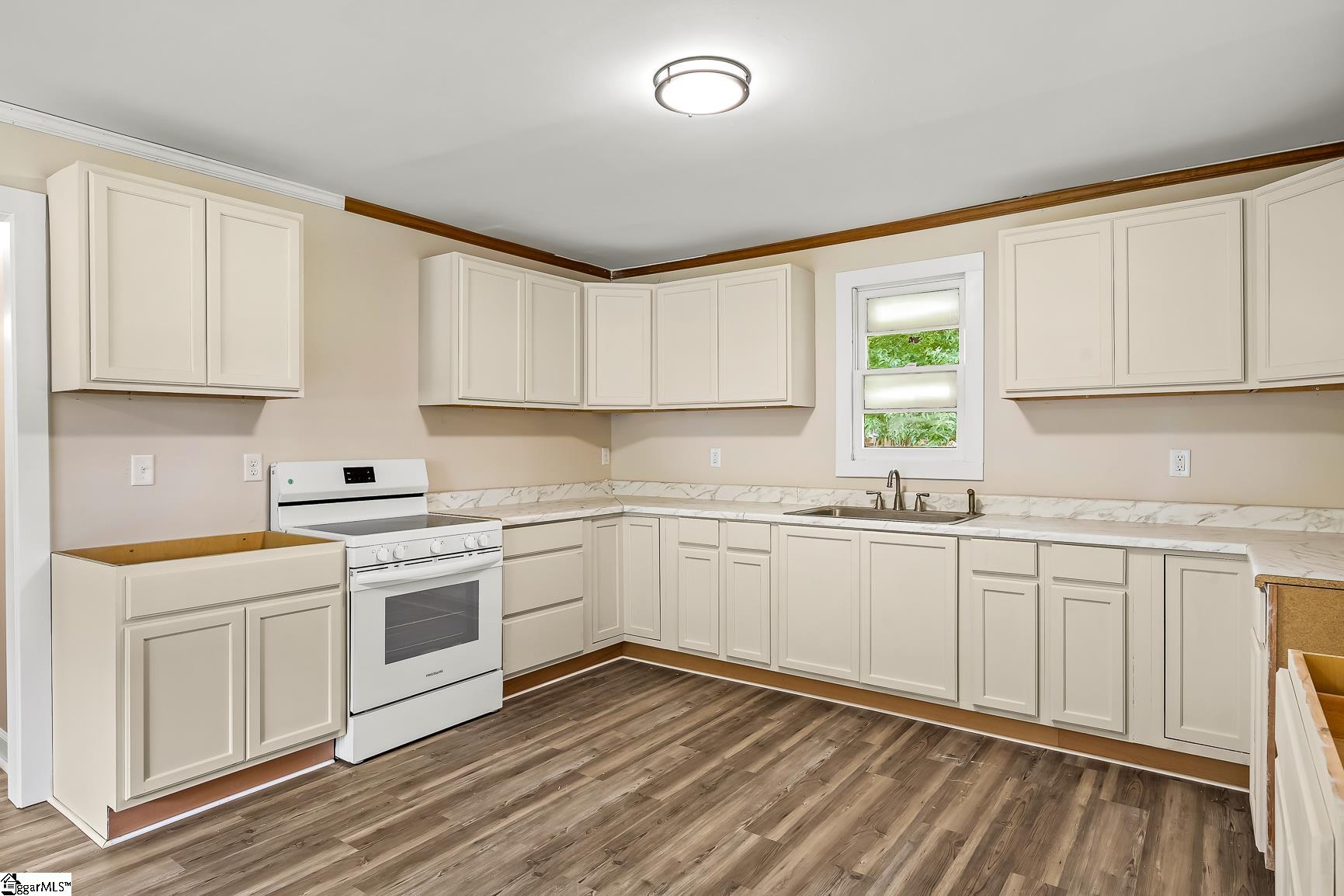 203 Maple Park Drive Williamston, SC 29697