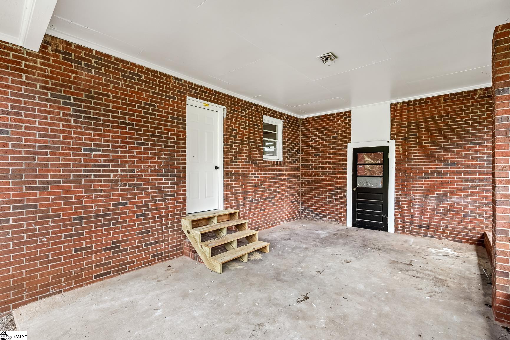 203 Maple Park Drive Williamston, SC 29697