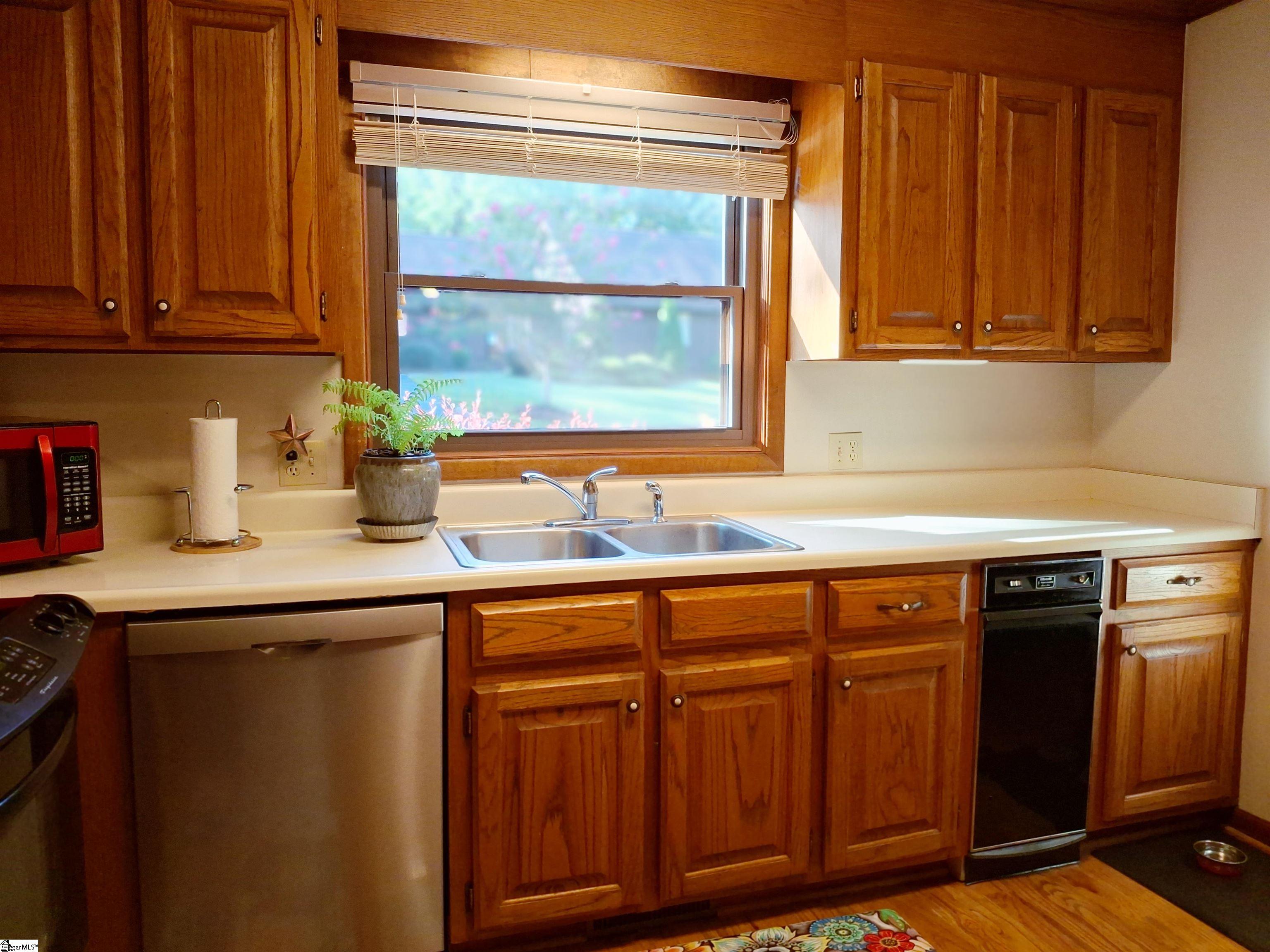 4 Creekside Way Greenville, SC 29609