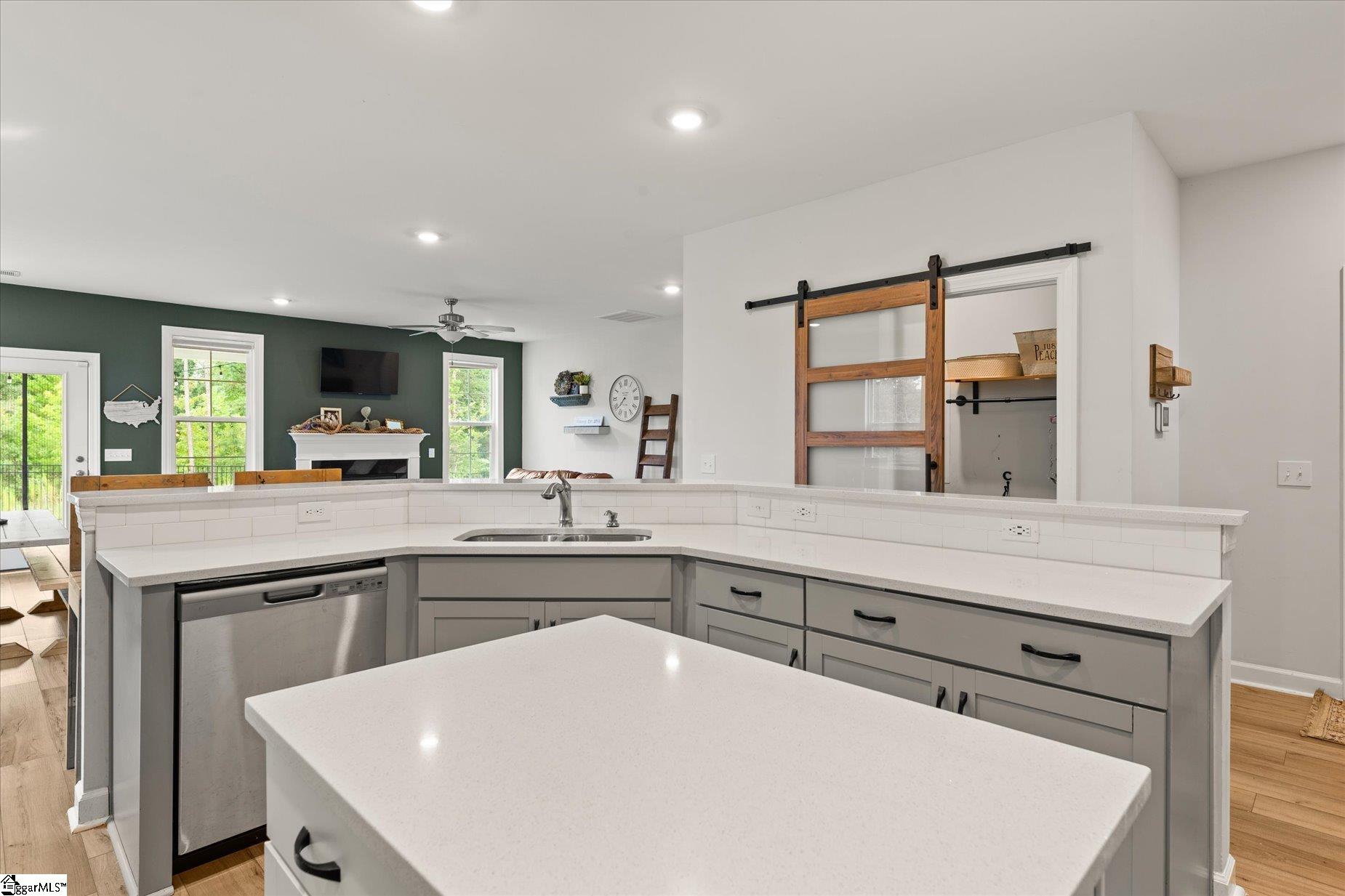 112 Woodcross Drive Simpsonville, SC 29681