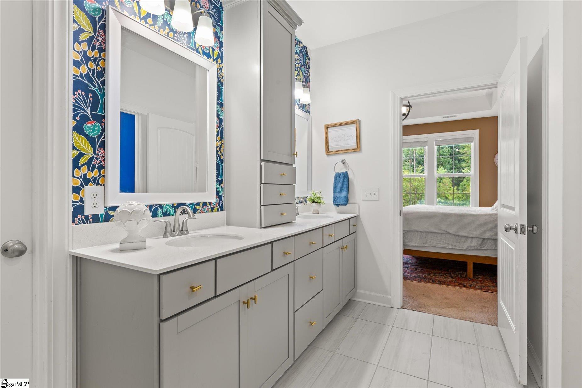 112 Woodcross Drive Simpsonville, SC 29681