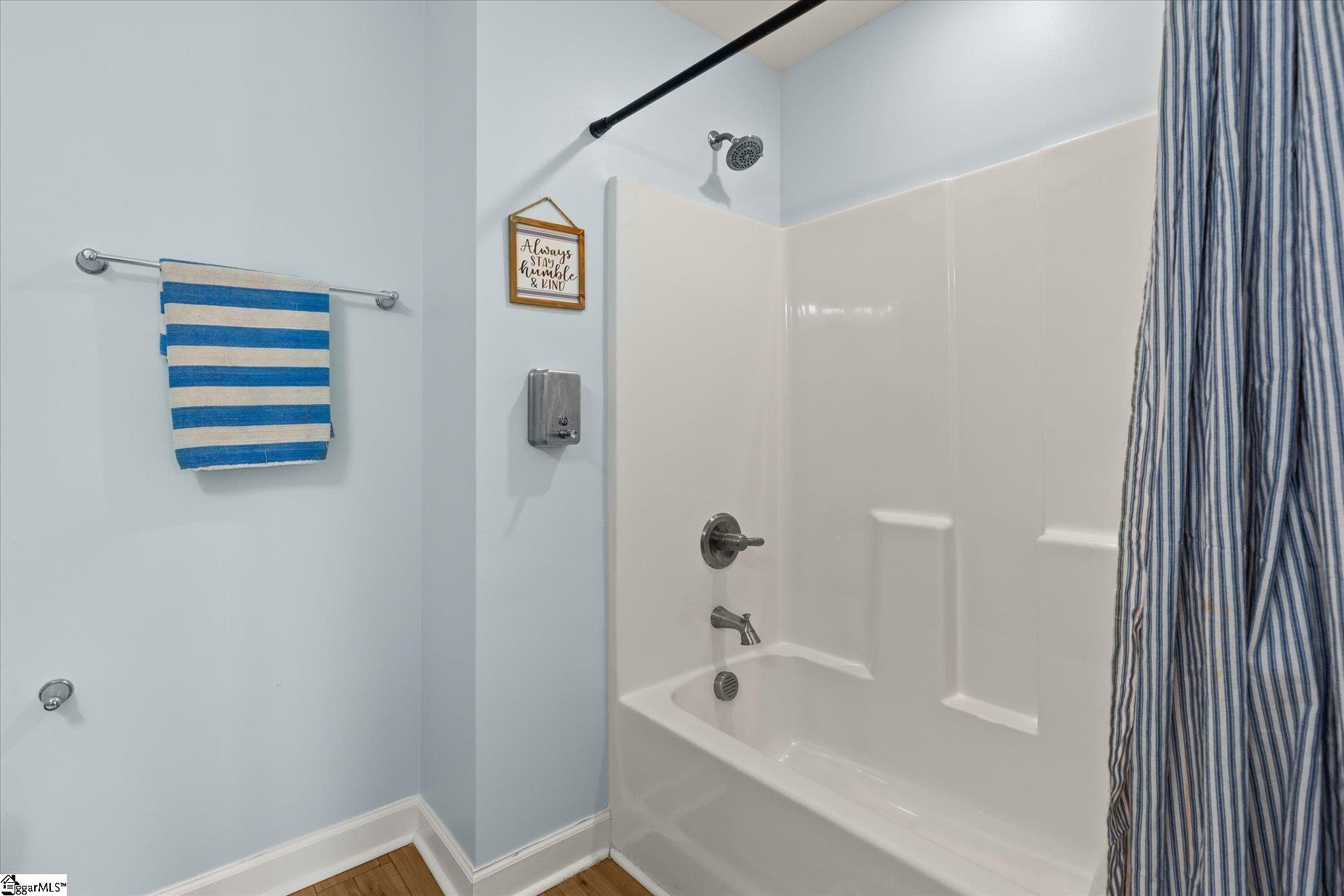 112 Woodcross Drive Simpsonville, SC 29681