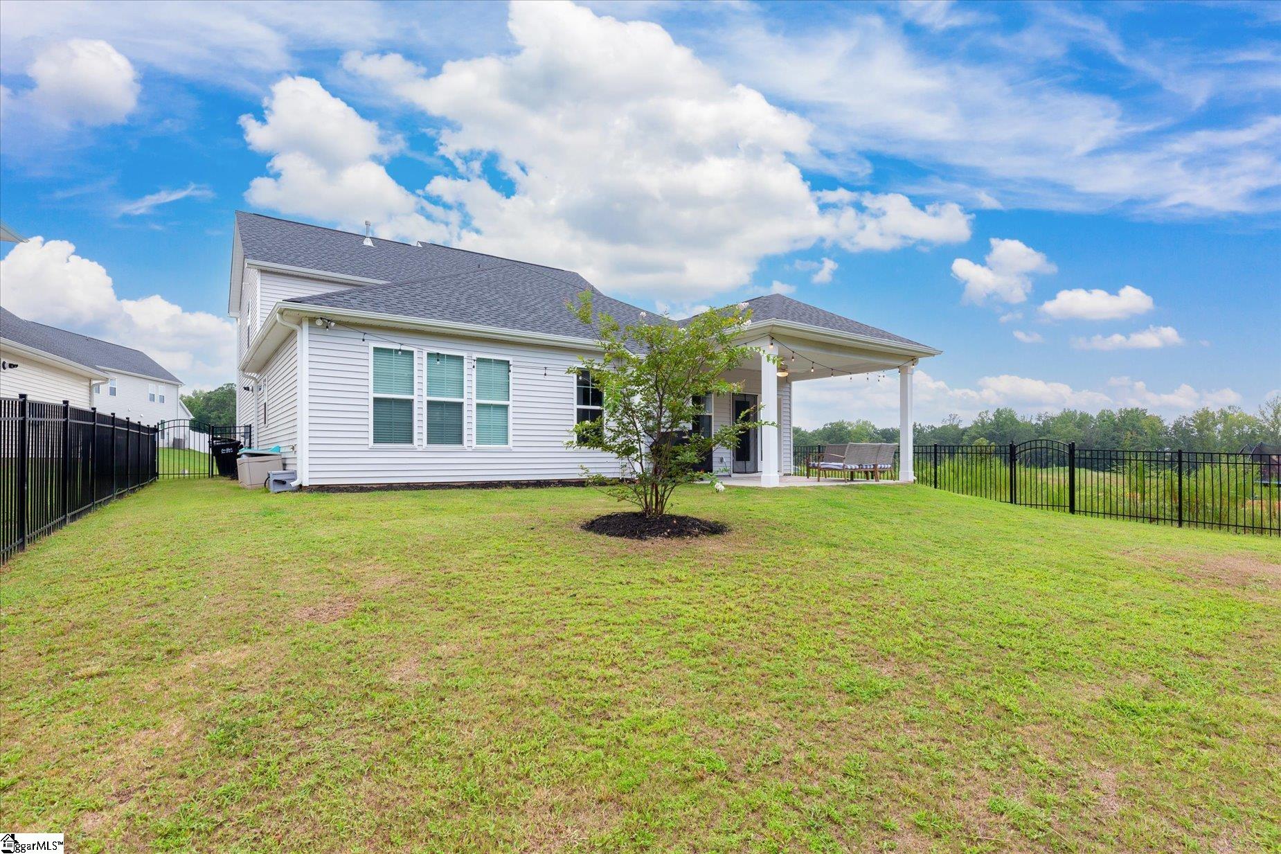 112 Woodcross Drive Simpsonville, SC 29681
