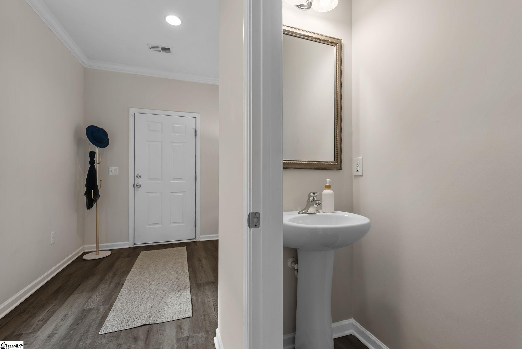 127 Highland Park Court Easley, SC 29642