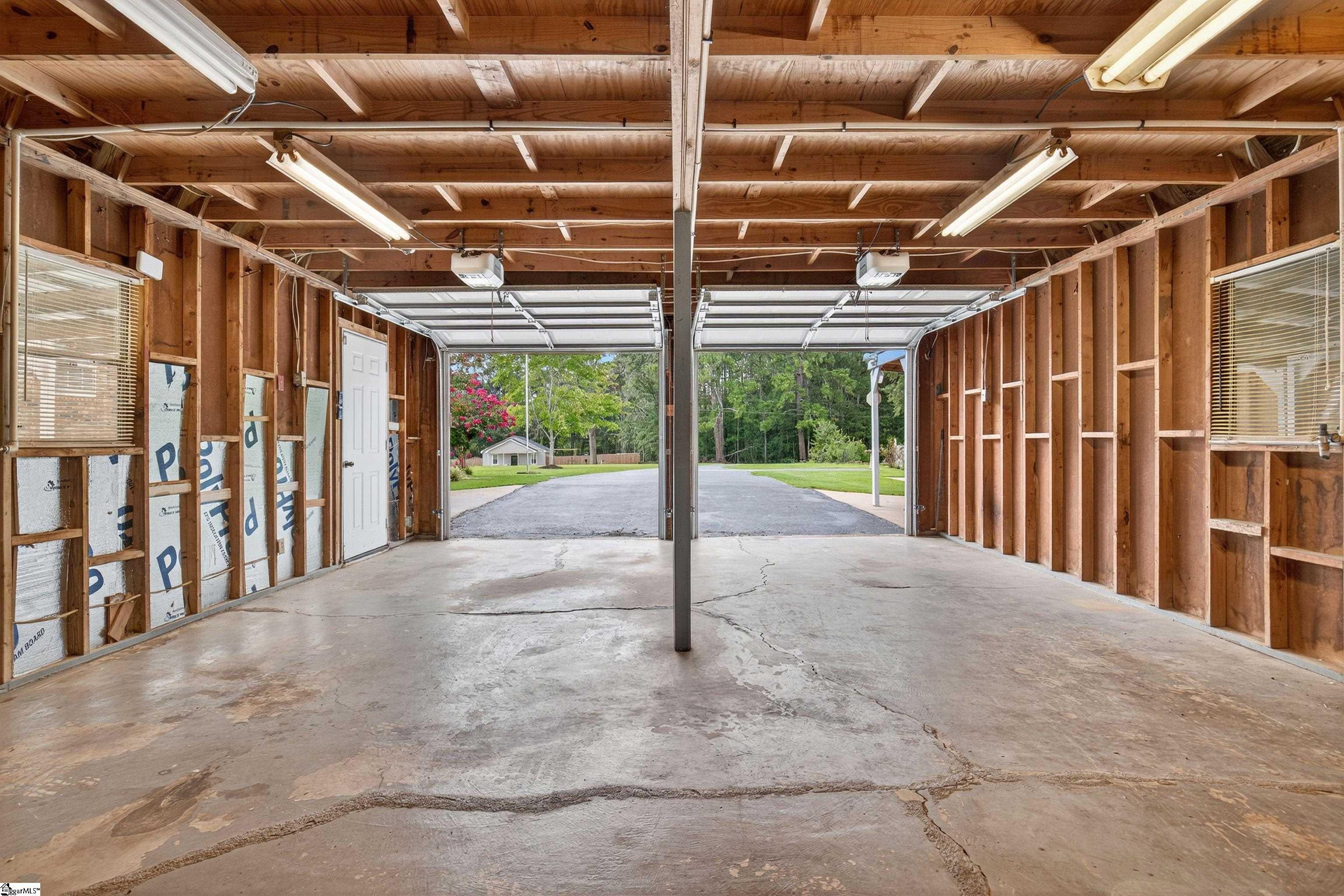 1621 W Georgia Road Woodruff, SC 29388