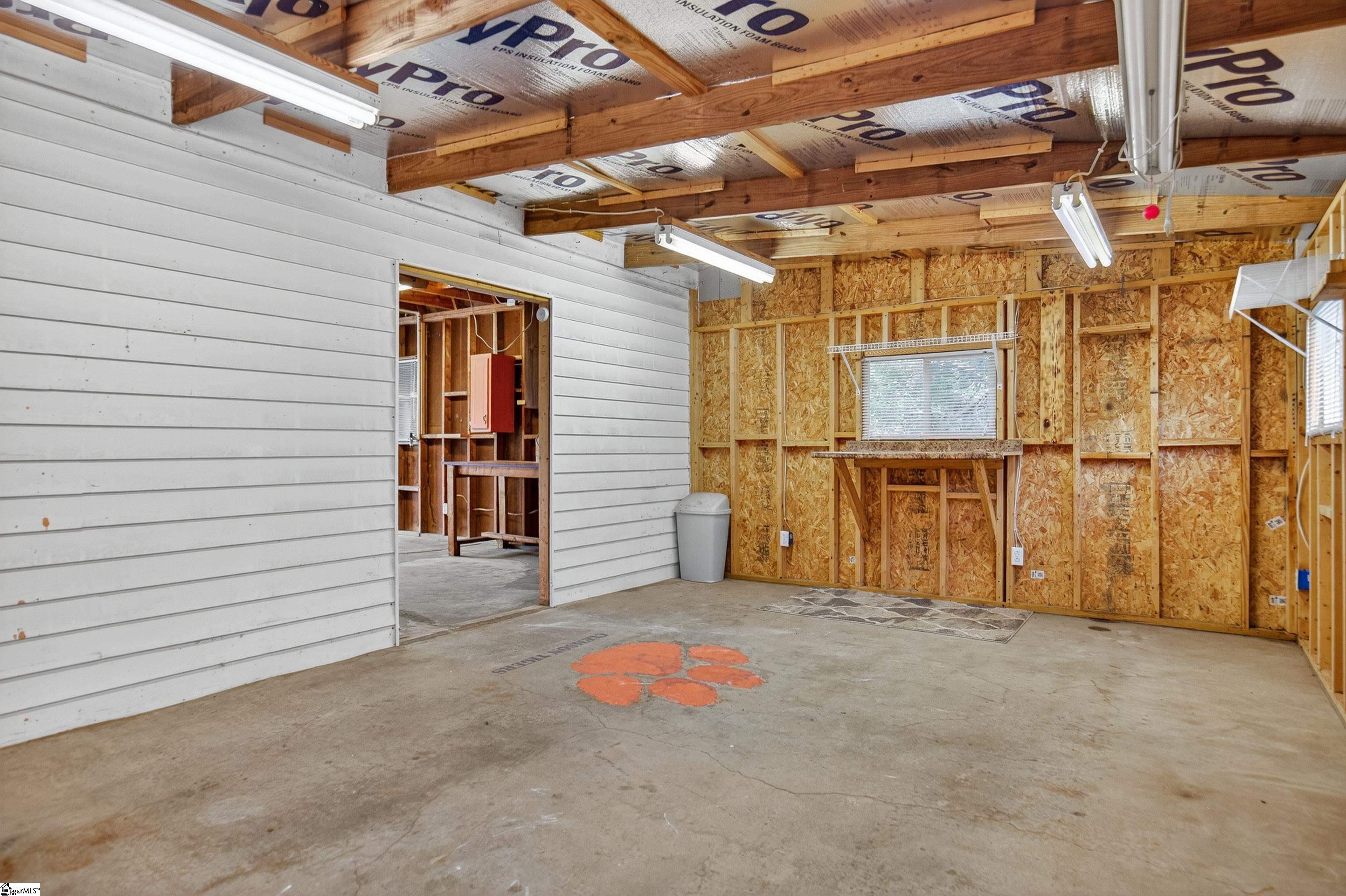 1621 W Georgia Road Woodruff, SC 29388