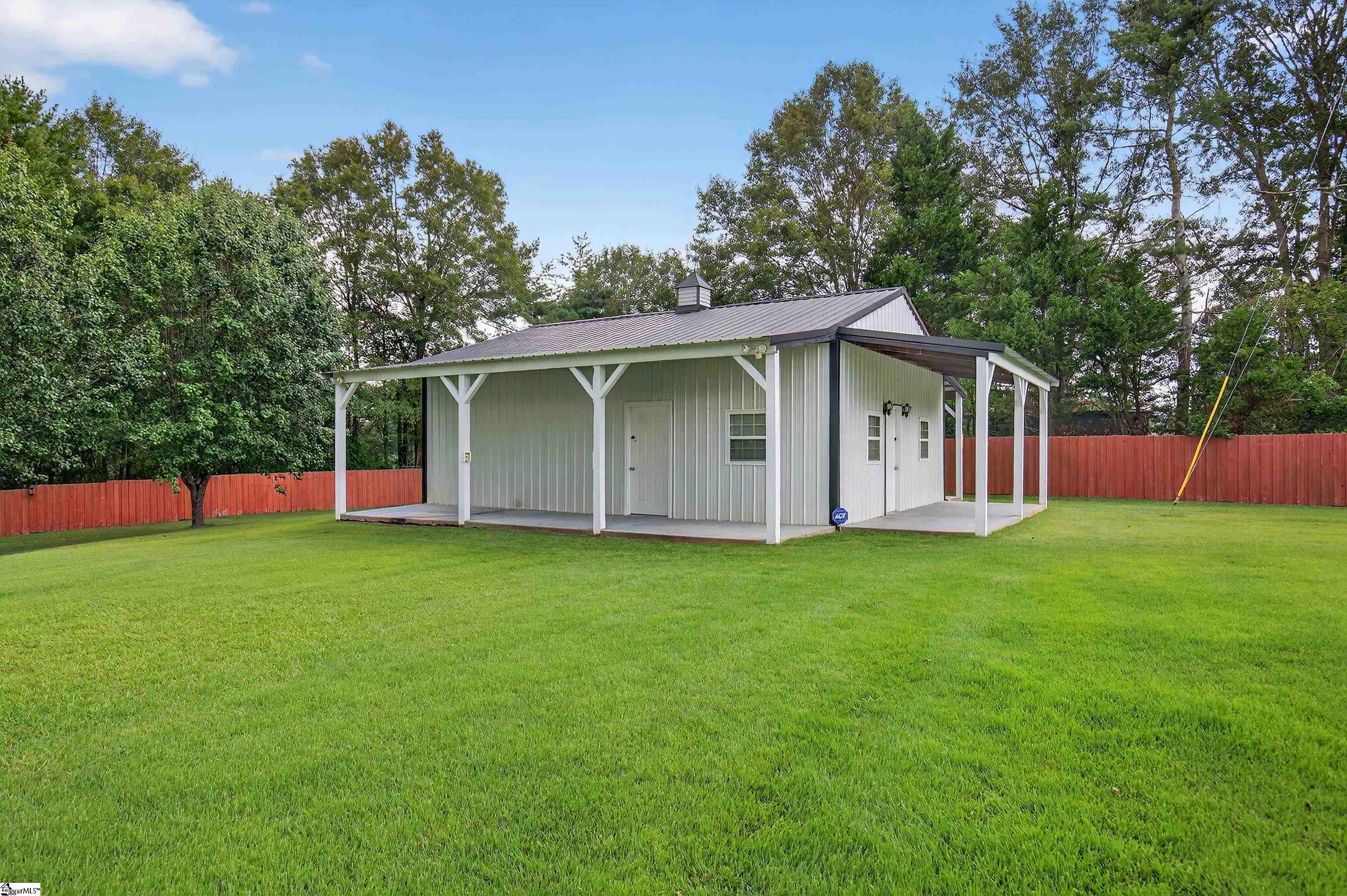 1621 W Georgia Road Woodruff, SC 29388