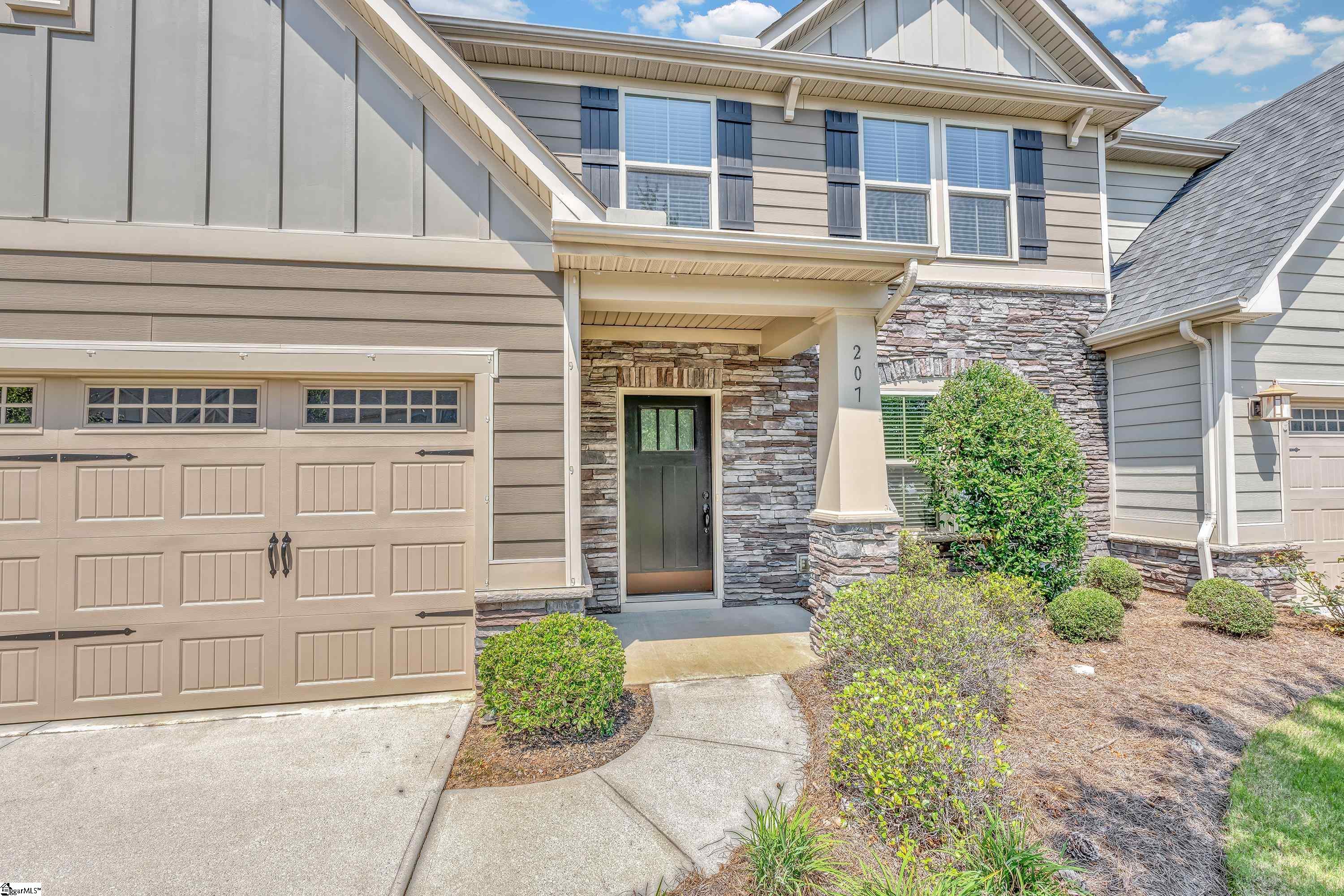 207 Ragin Court Simpsonville, SC 29681