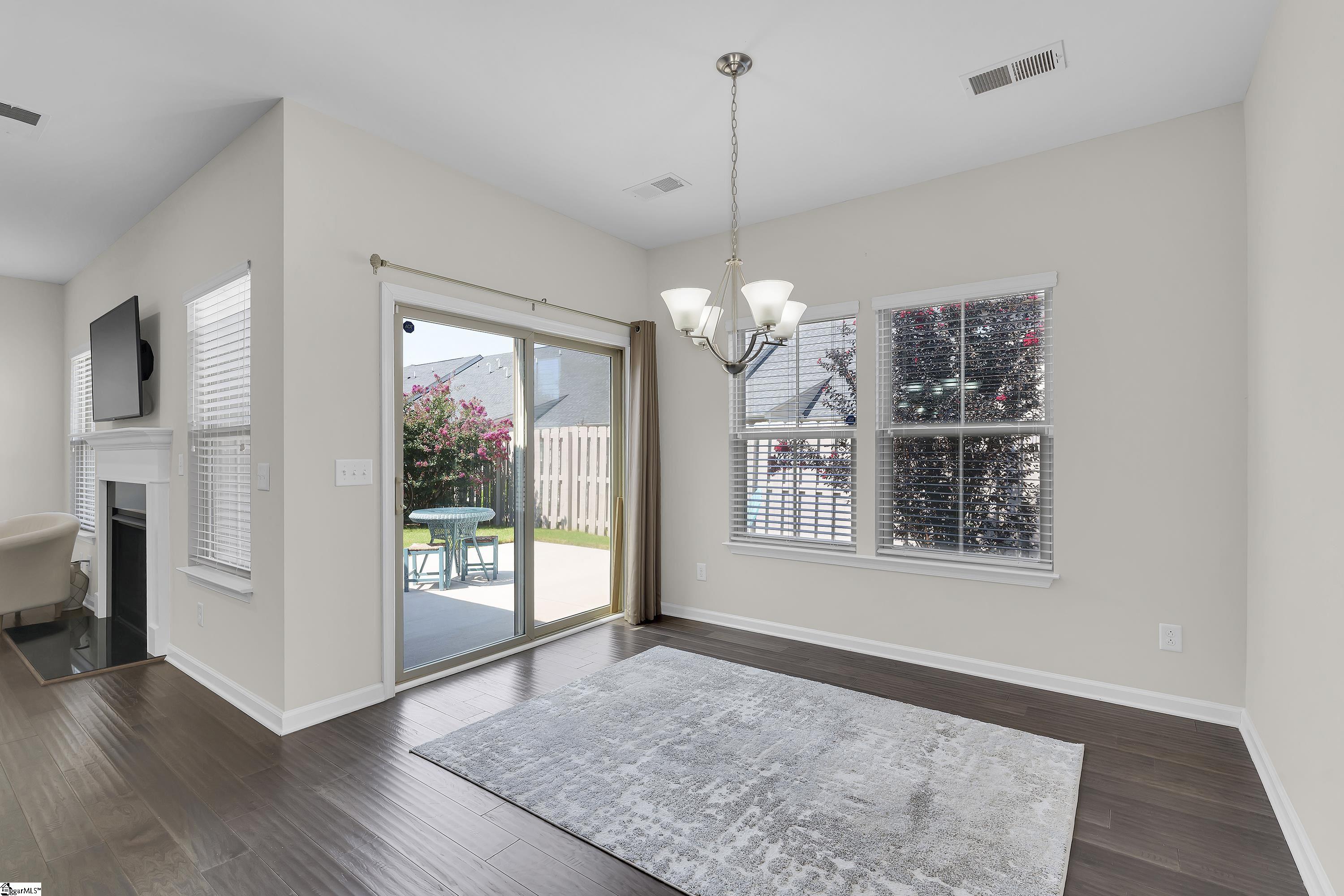 207 Ragin Court Simpsonville, SC 29681