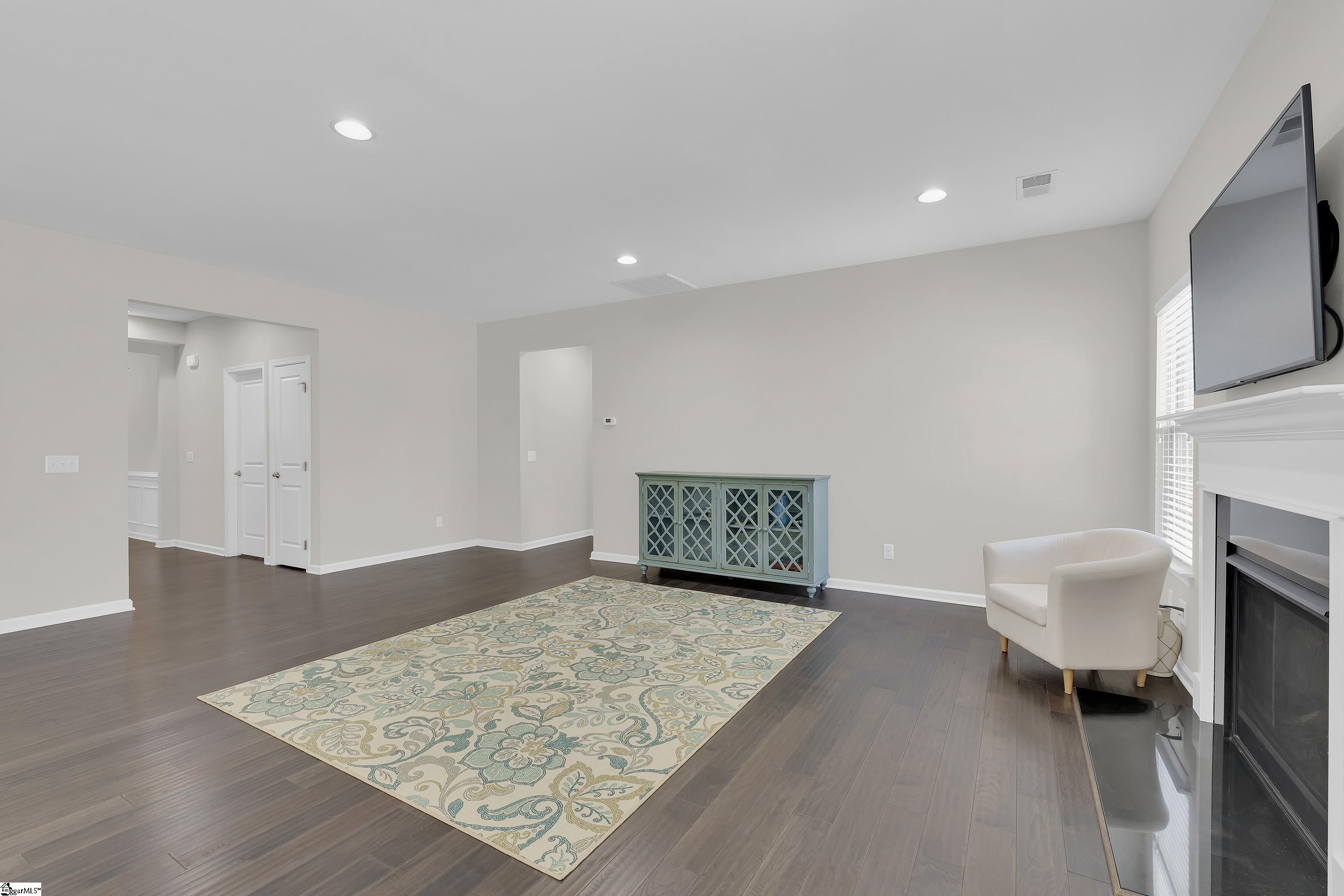 207 Ragin Court Simpsonville, SC 29681