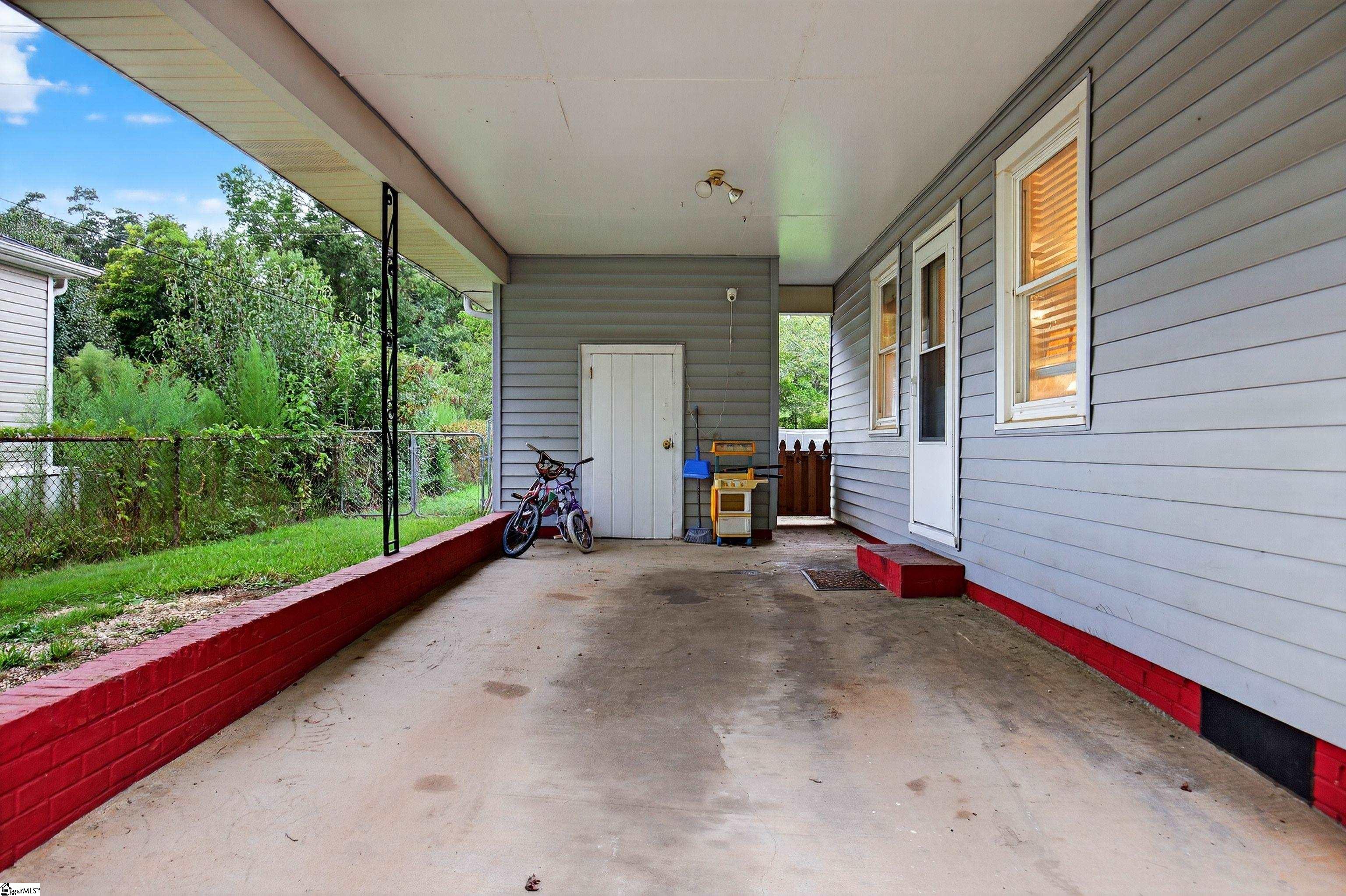 314 Langston Drive Greenville, SC 29617