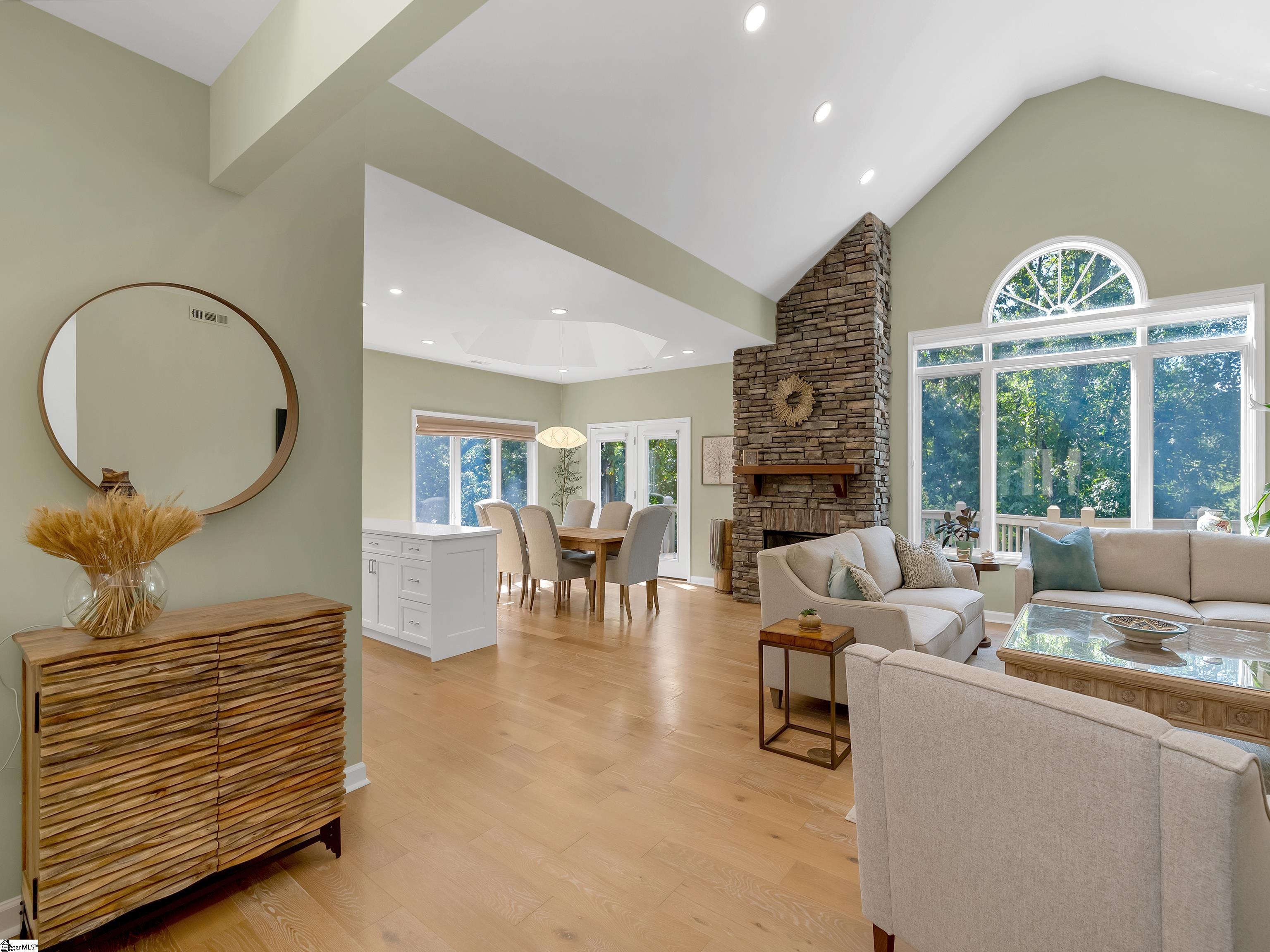 15 Grosbeak Way Landrum, SC 29356