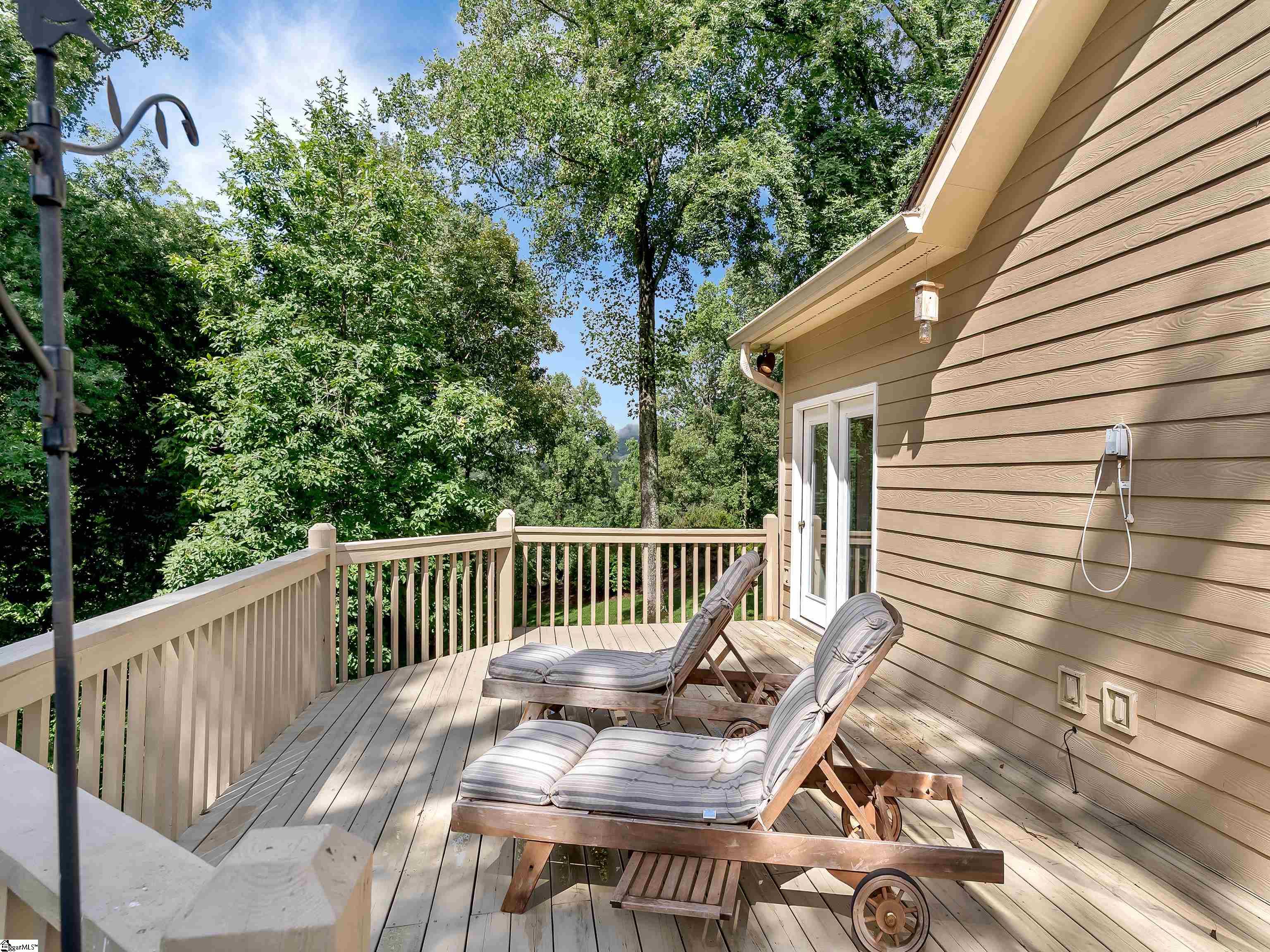 15 Grosbeak Way Landrum, SC 29356
