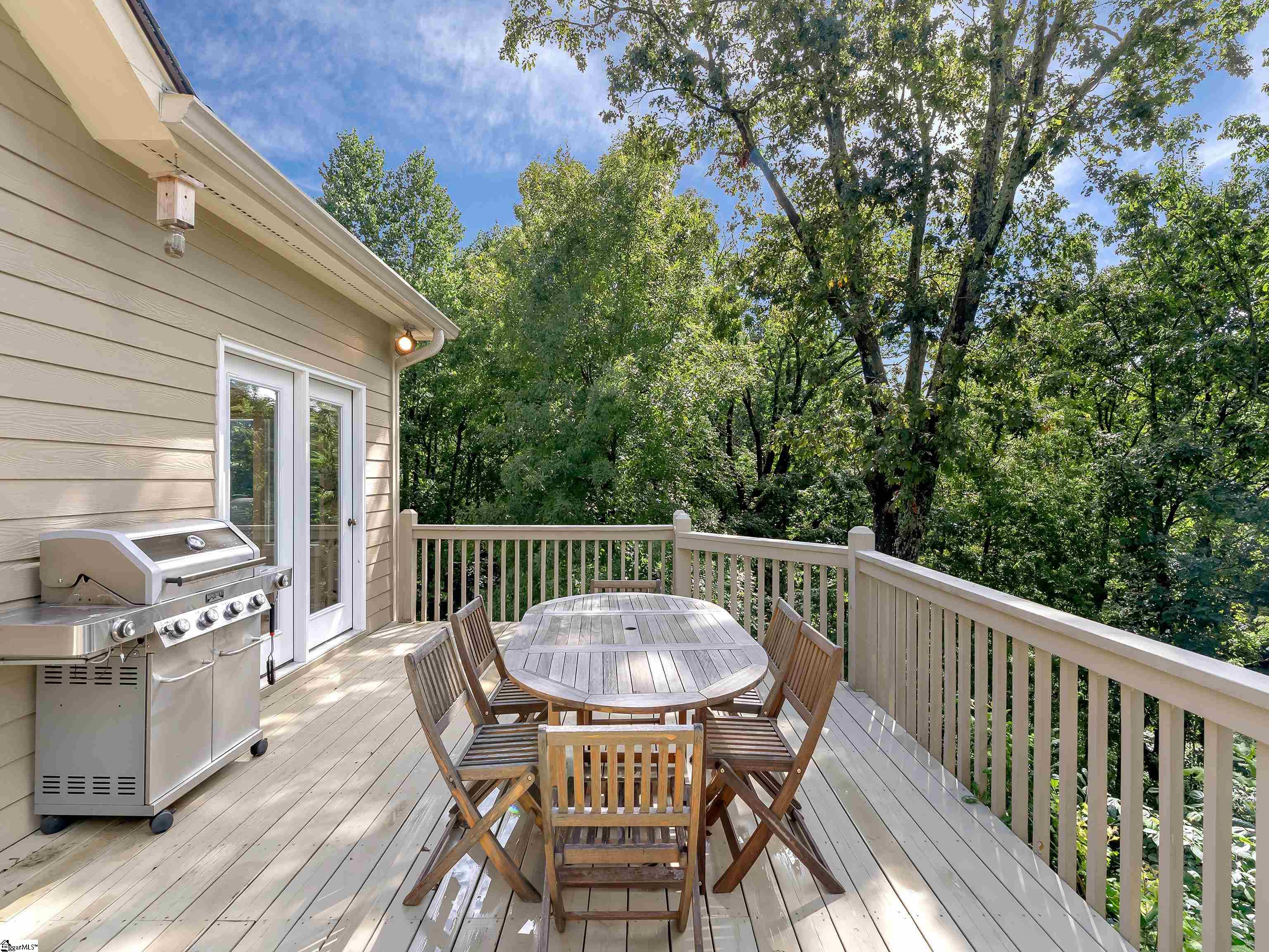 15 Grosbeak Way Landrum, SC 29356