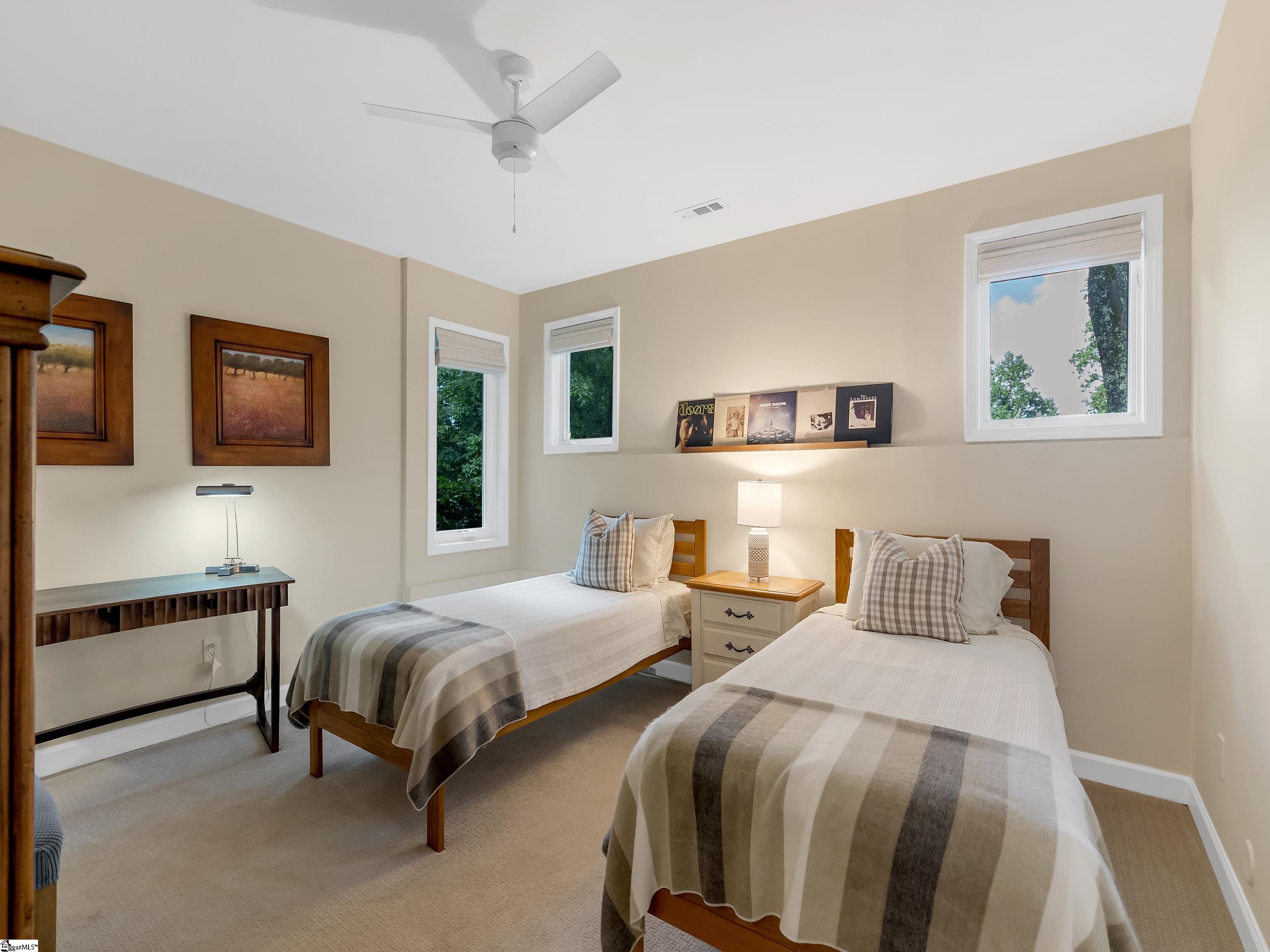 15 Grosbeak Way Landrum, SC 29356
