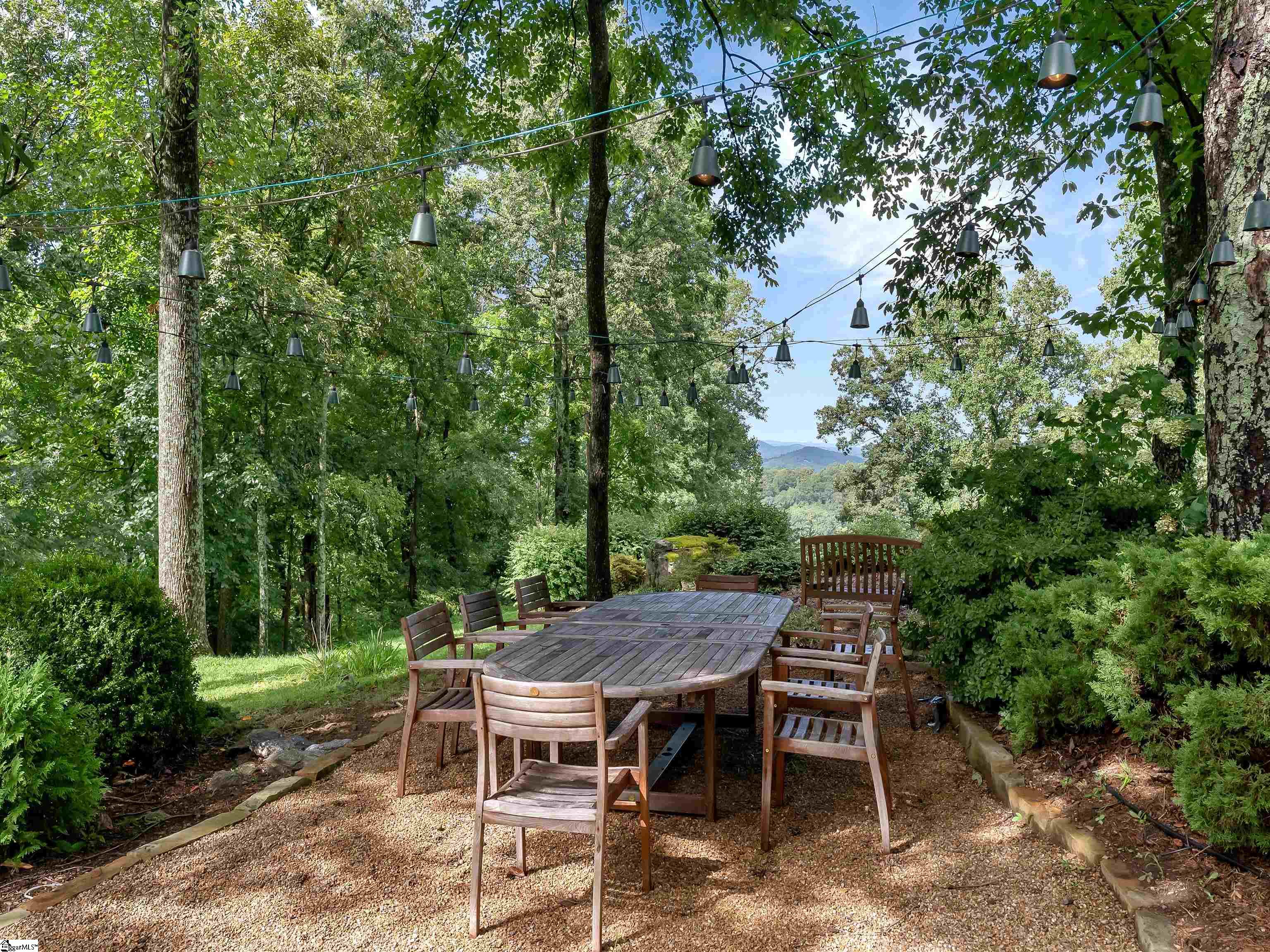 15 Grosbeak Way Landrum, SC 29356