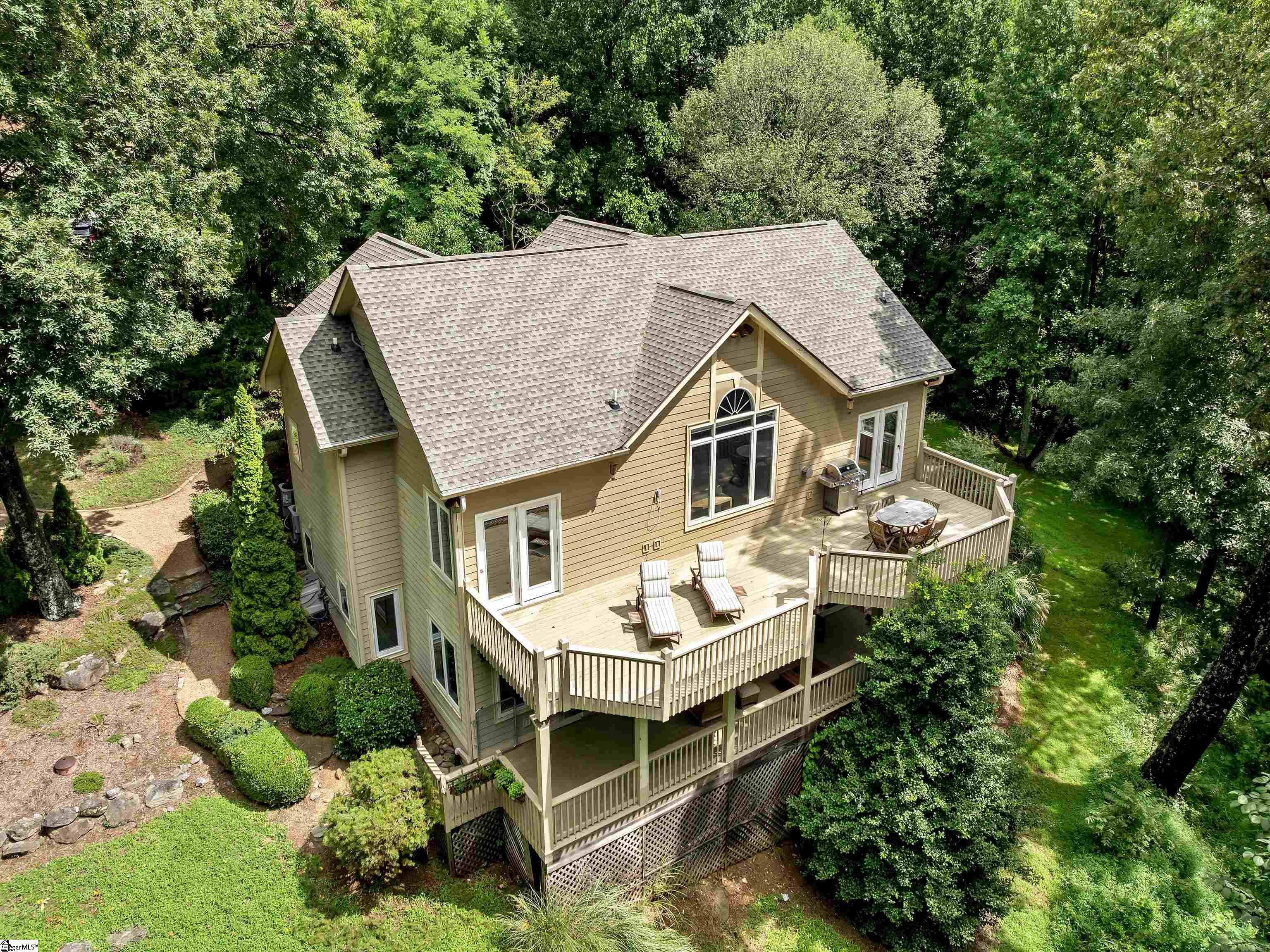 15 Grosbeak Way Landrum, SC 29356