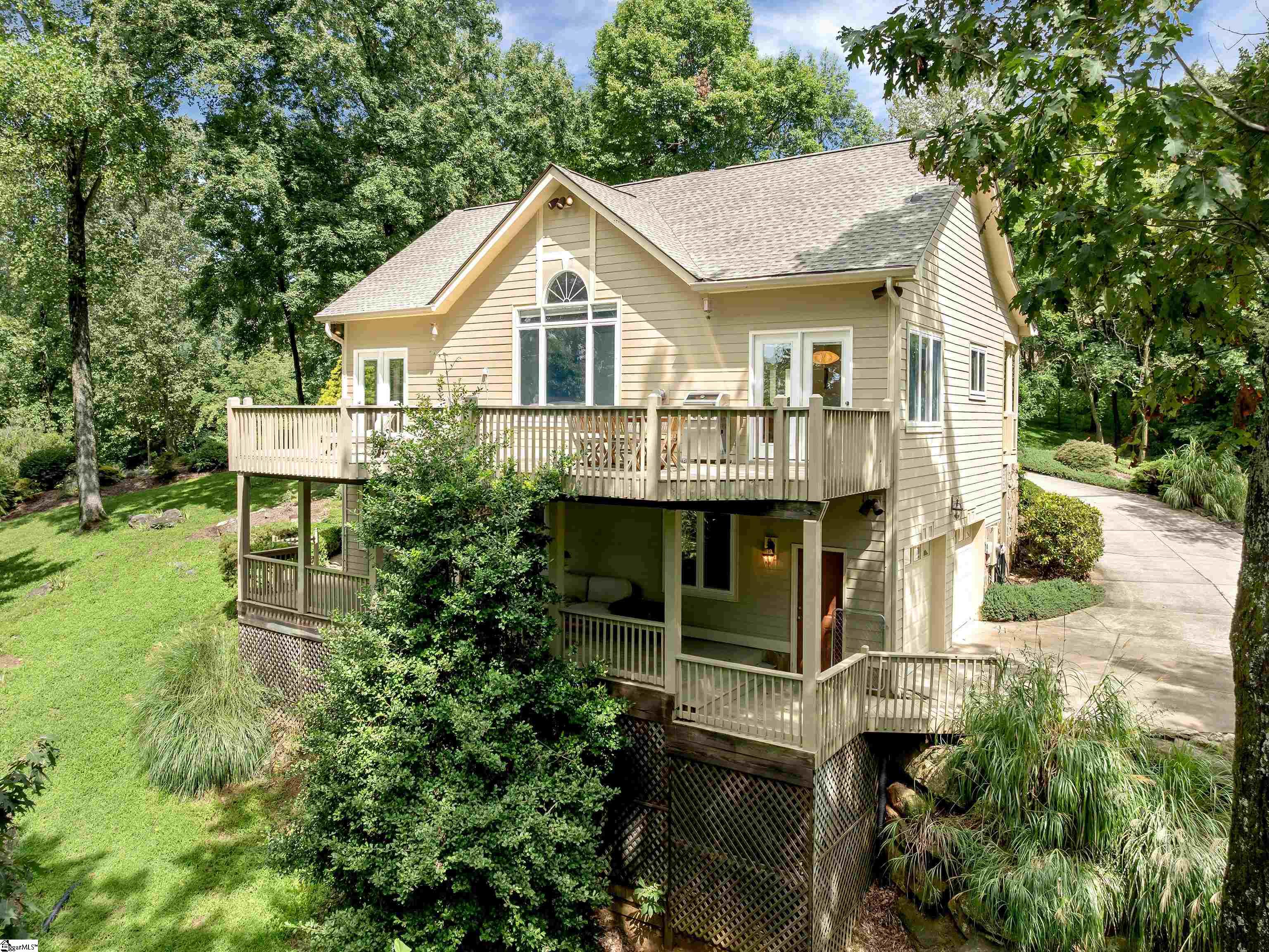 15 Grosbeak Way Landrum, SC 29356