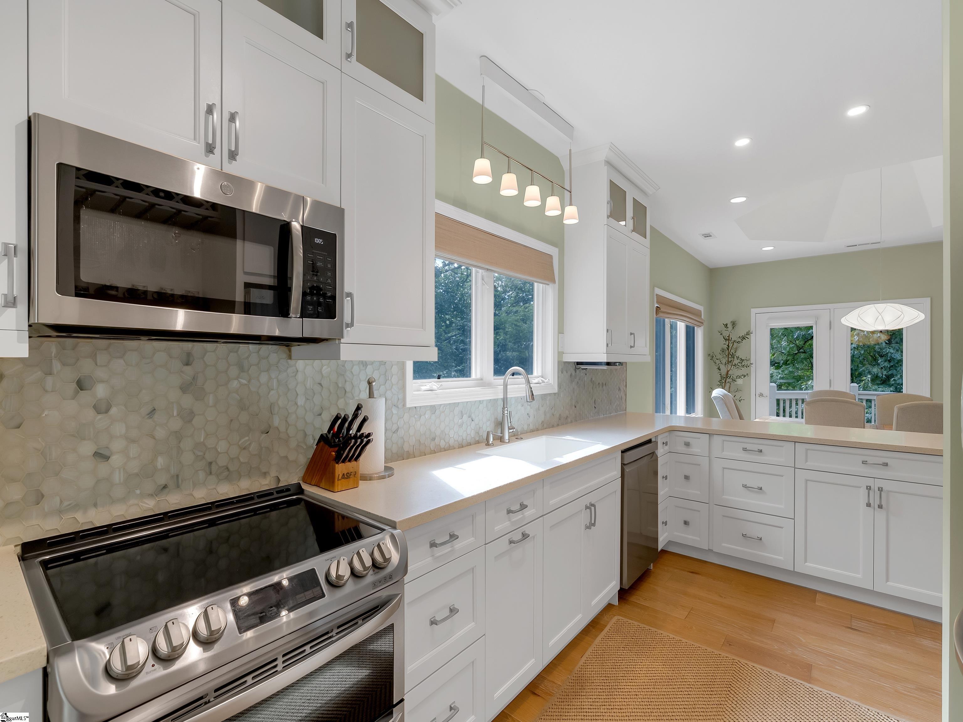 15 Grosbeak Way Landrum, SC 29356