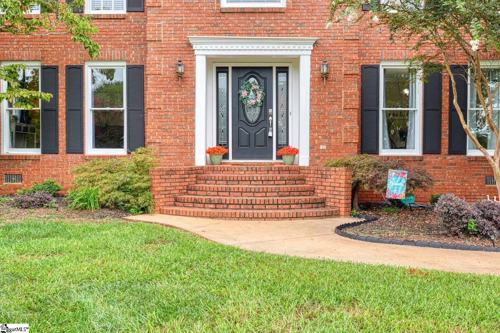 225 W Killarney Lake Moore, SC 29369