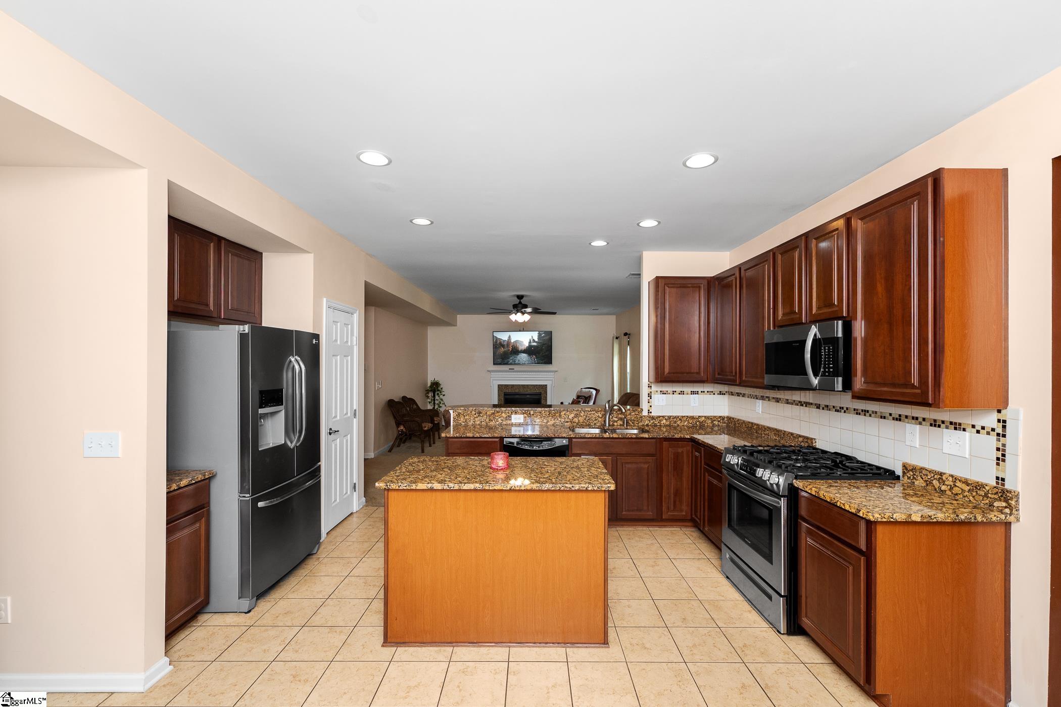 237 Barbours Lane Greenville, SC 29607-7105