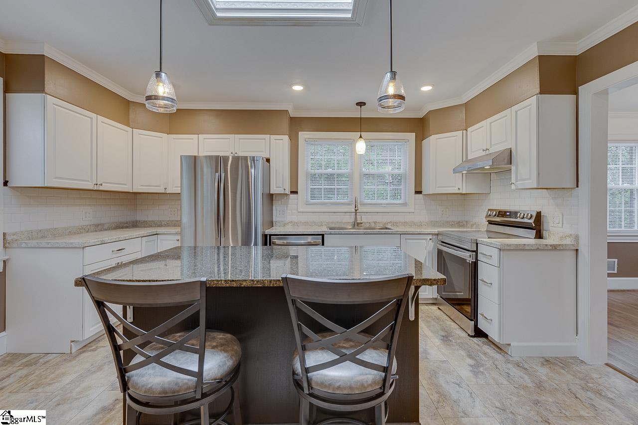 116 Corrine Drive Greenville, SC 29607